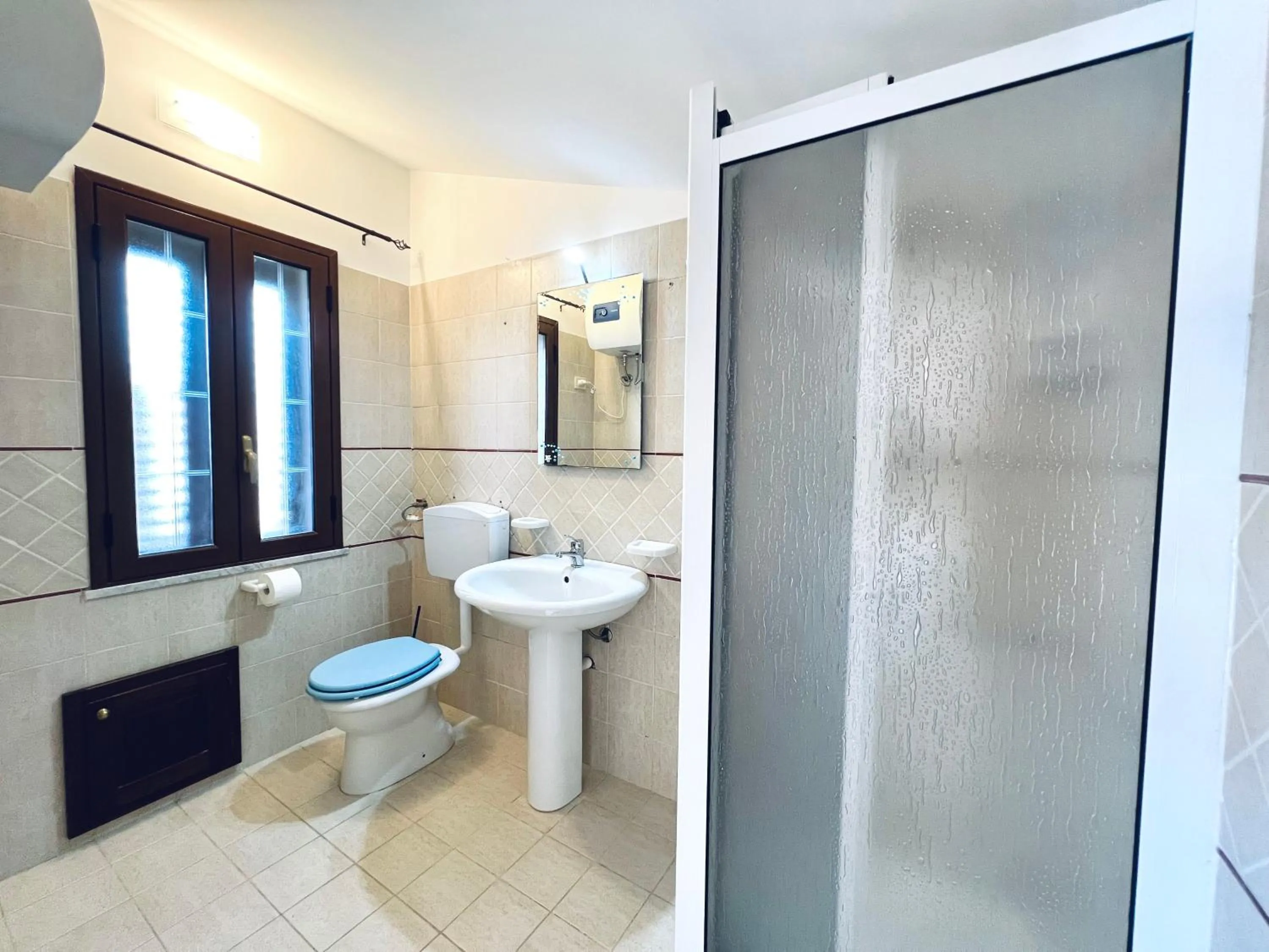 Shower in Villa Genova