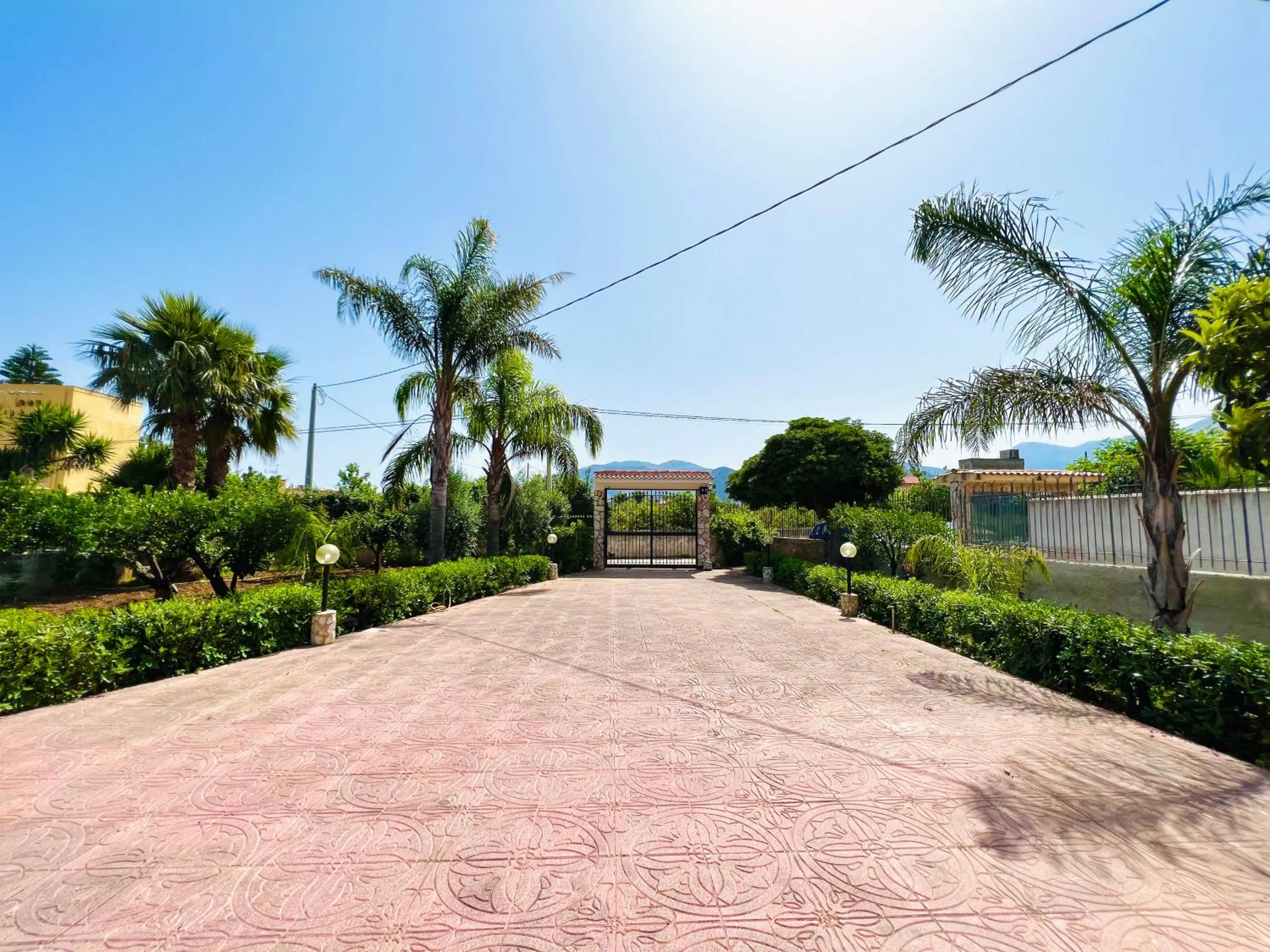 Garden view in Villa Genova