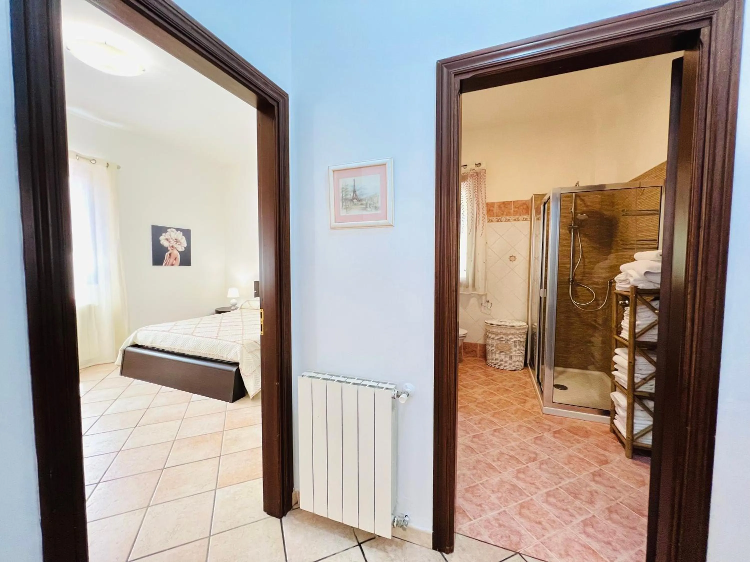 Bathroom, Bed in Villa Genova