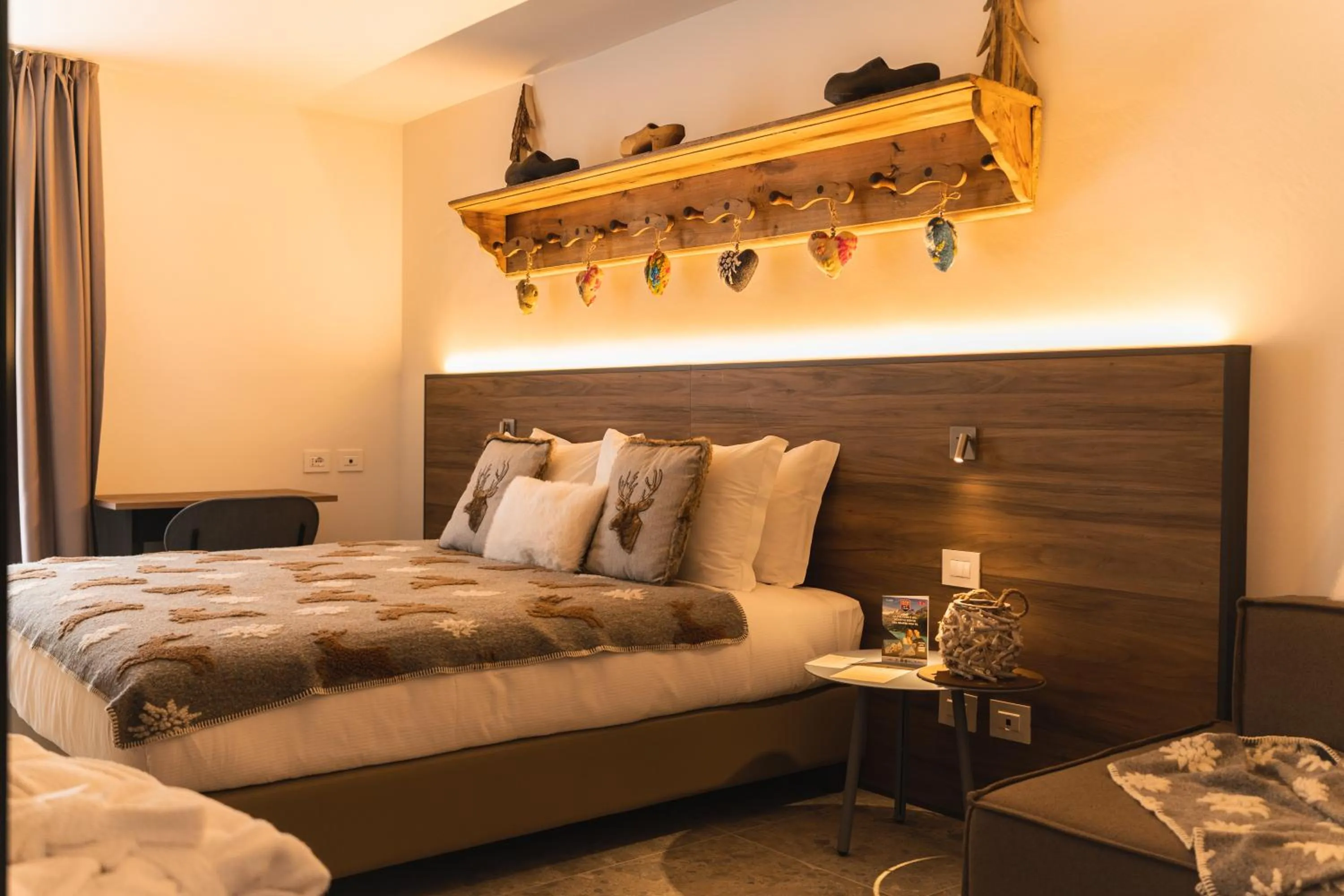 Bed in Maison Poluc hotel apartments