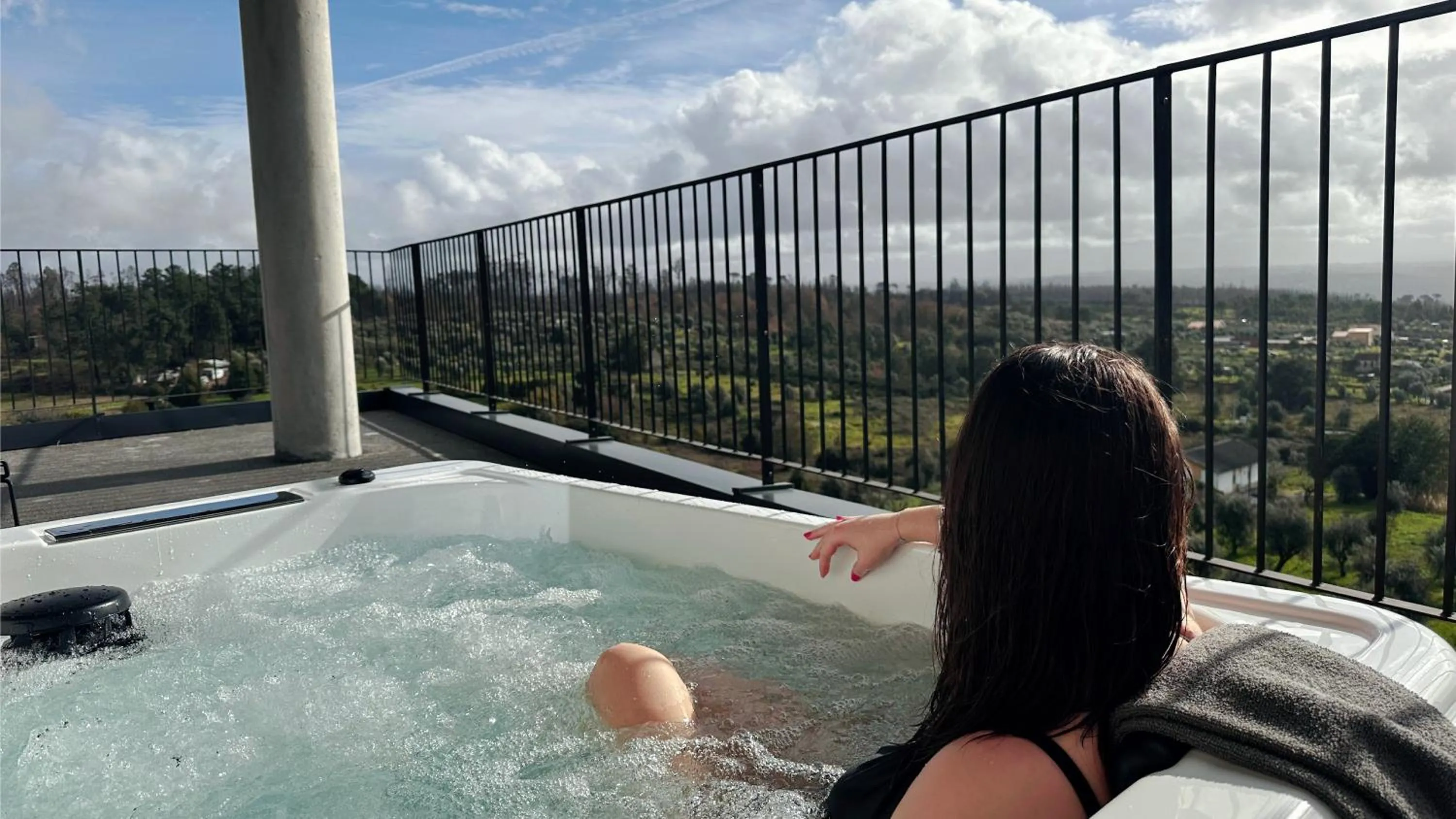 Hot Tub in Puro Dão Hotel & Spa