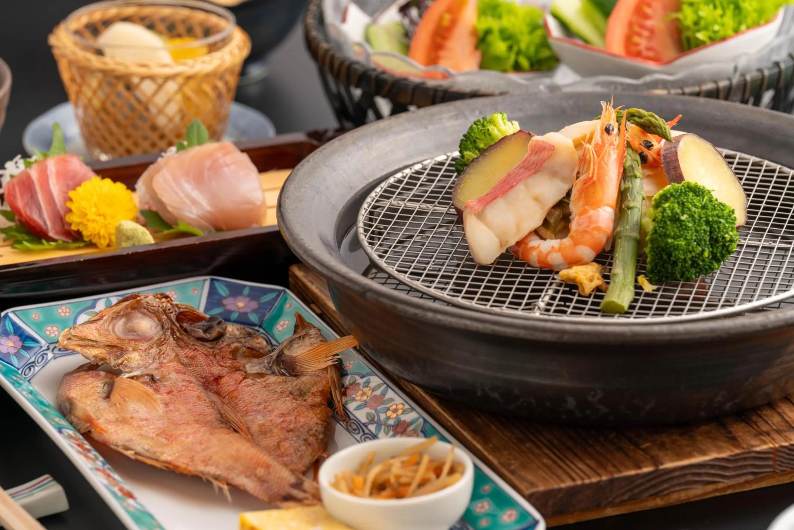 Food close-up in Omuro no Mori Gyokusui -Adult Only-