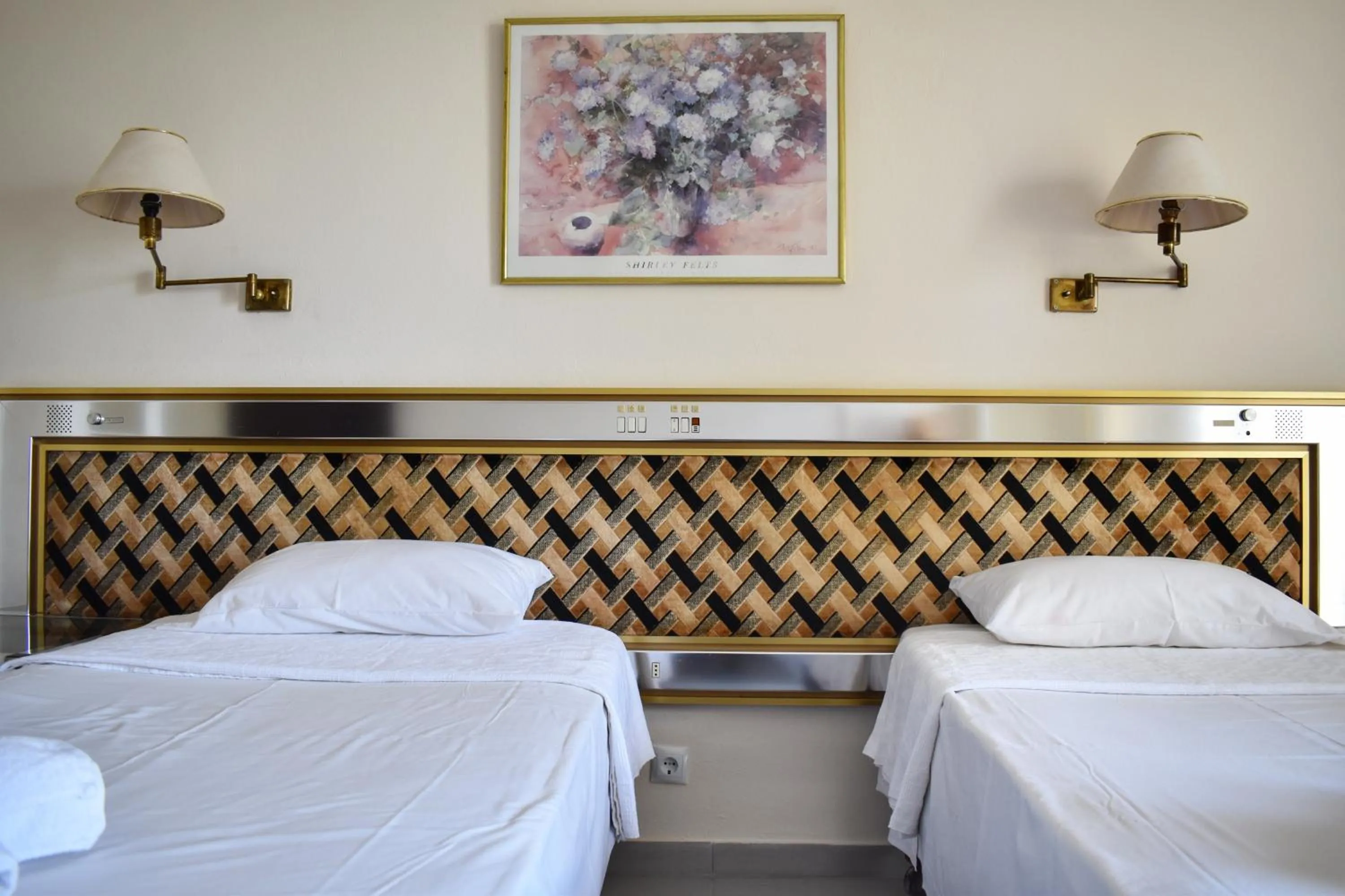 Bedroom, Bed in Hotel Theoxenia