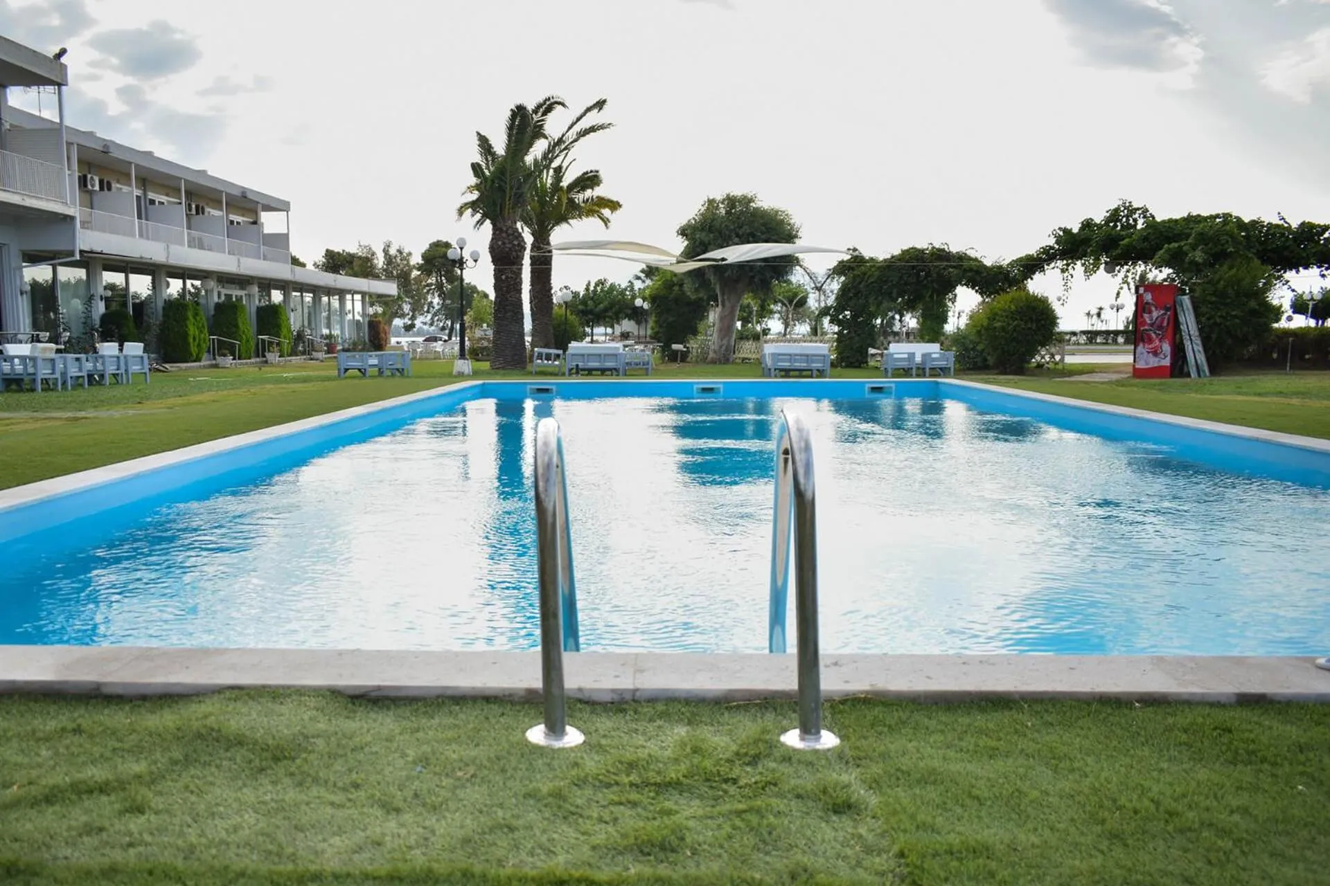 Swimming pool in Hotel Theoxenia