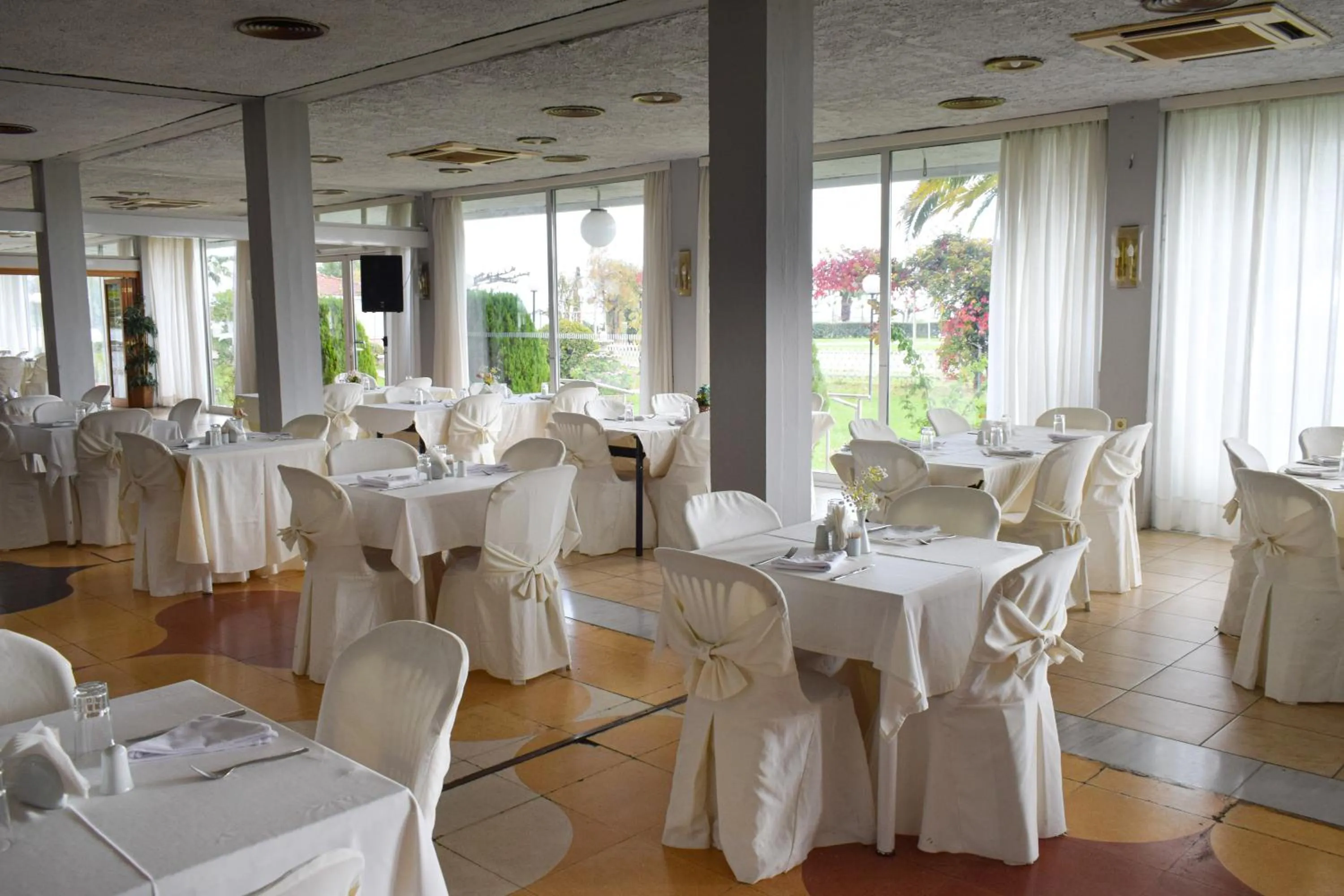 Banquet/Function facilities in Hotel Theoxenia