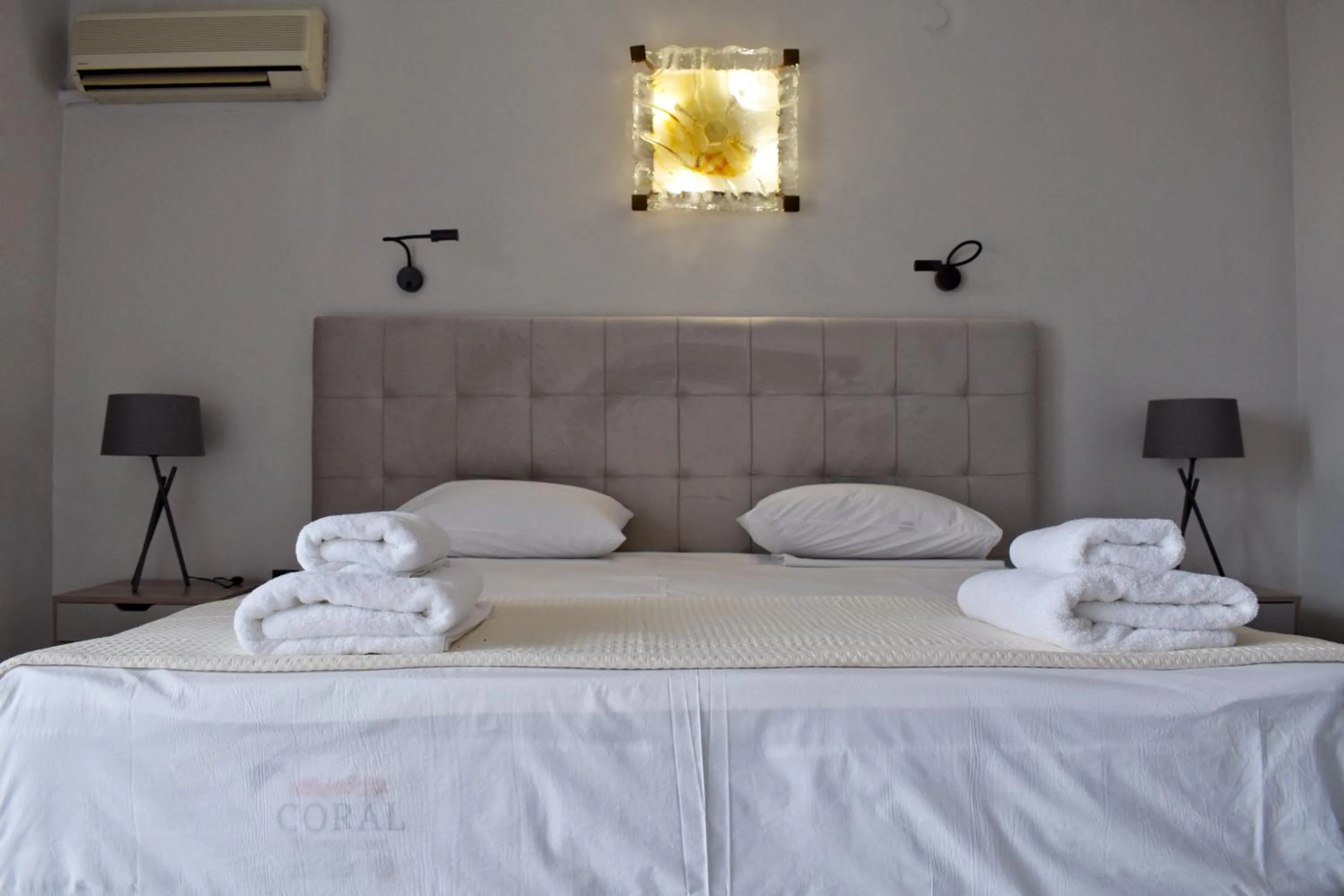 Bedroom, Bed in Hotel Theoxenia