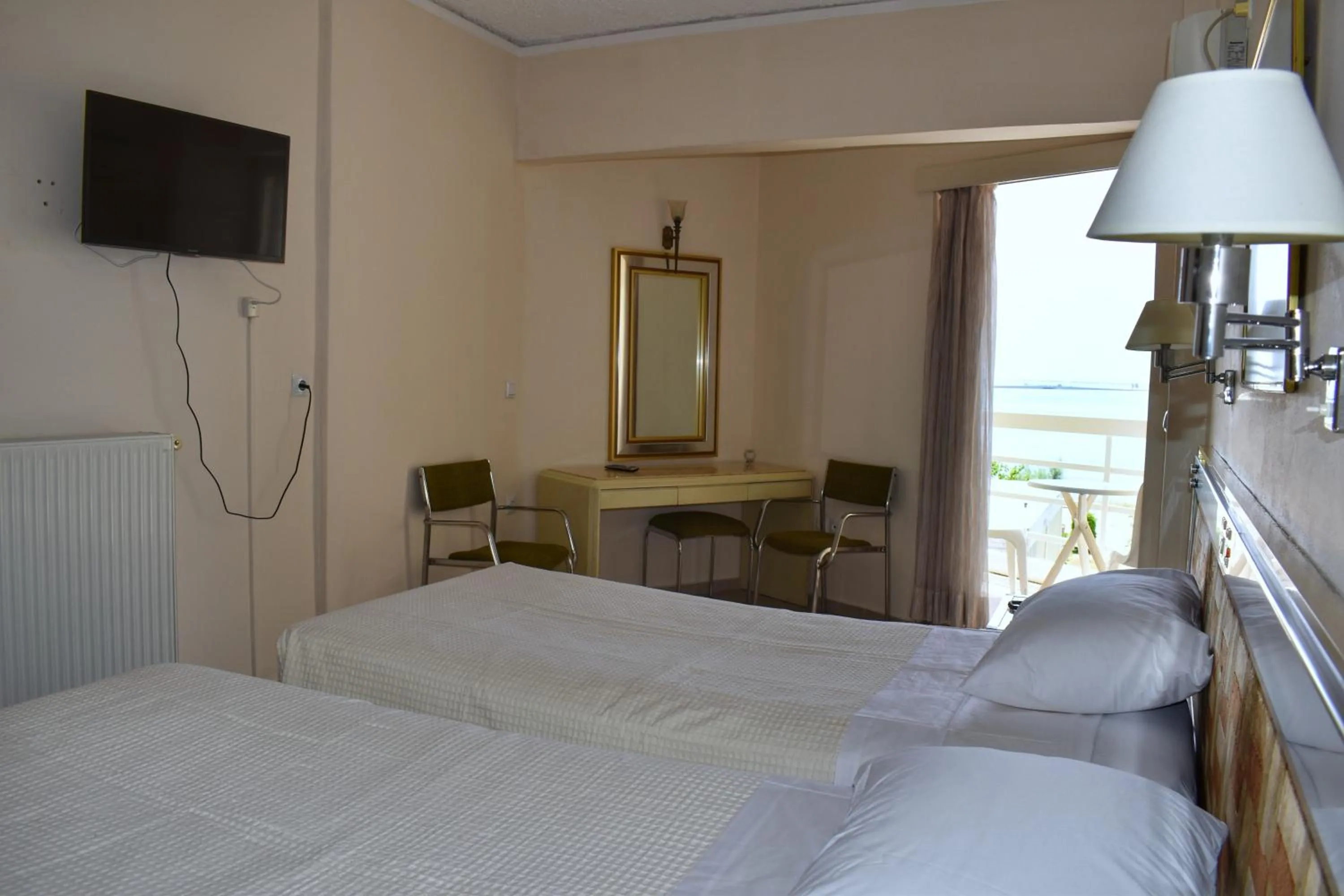 Bedroom, Bed in Hotel Theoxenia