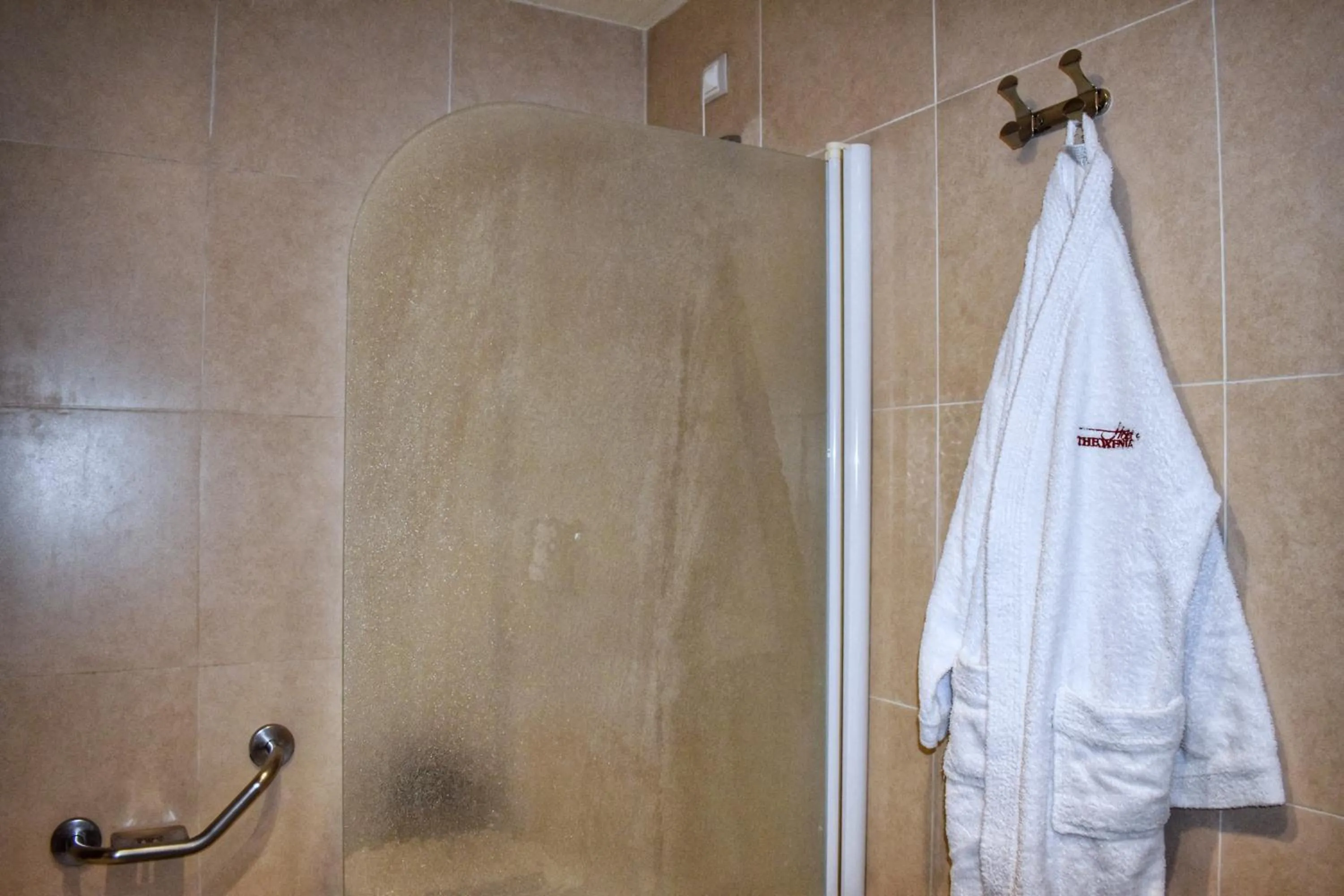 Bathroom in Hotel Theoxenia