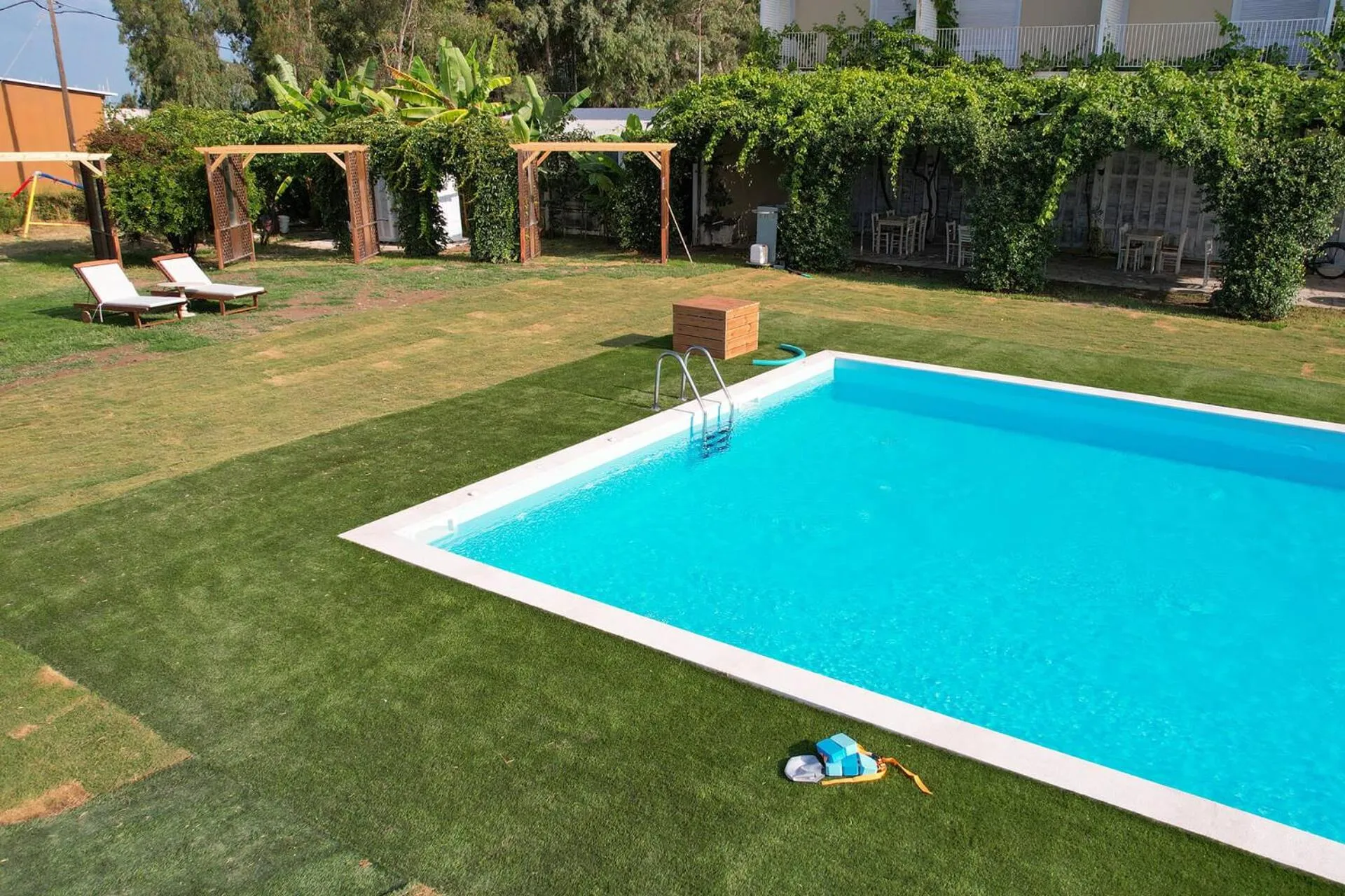 Garden view in Hotel Theoxenia