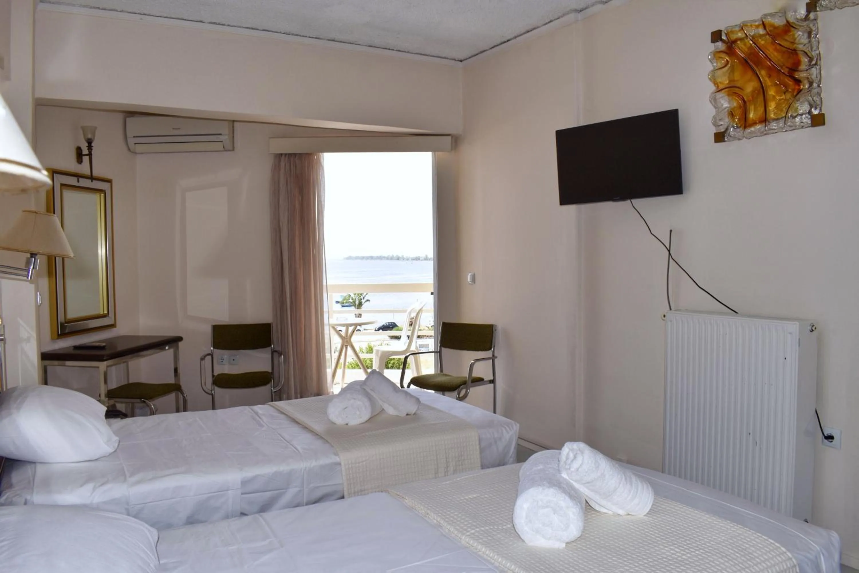 Bedroom, Bed in Hotel Theoxenia