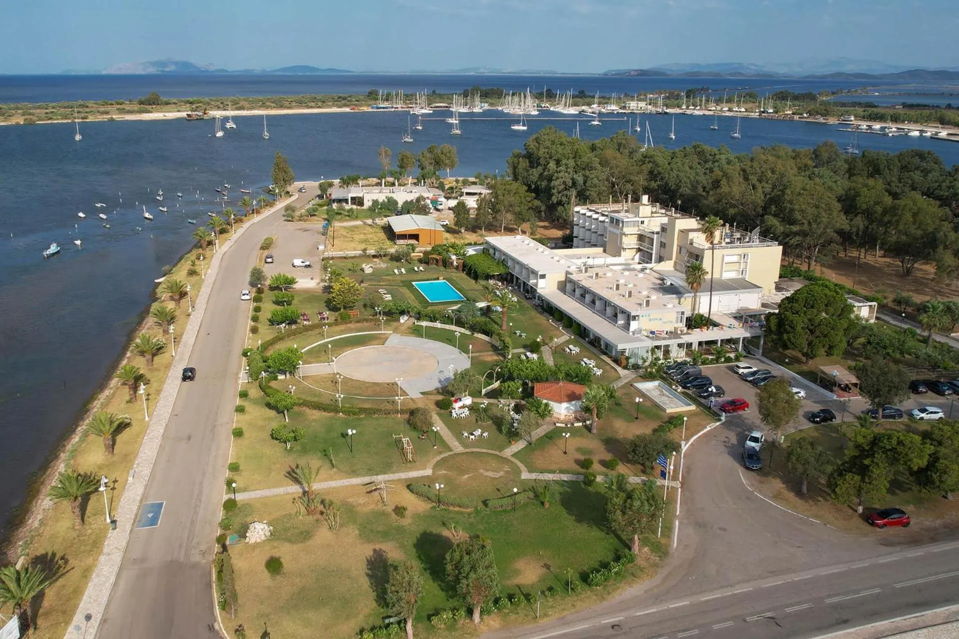 Swimming pool in Hotel Theoxenia