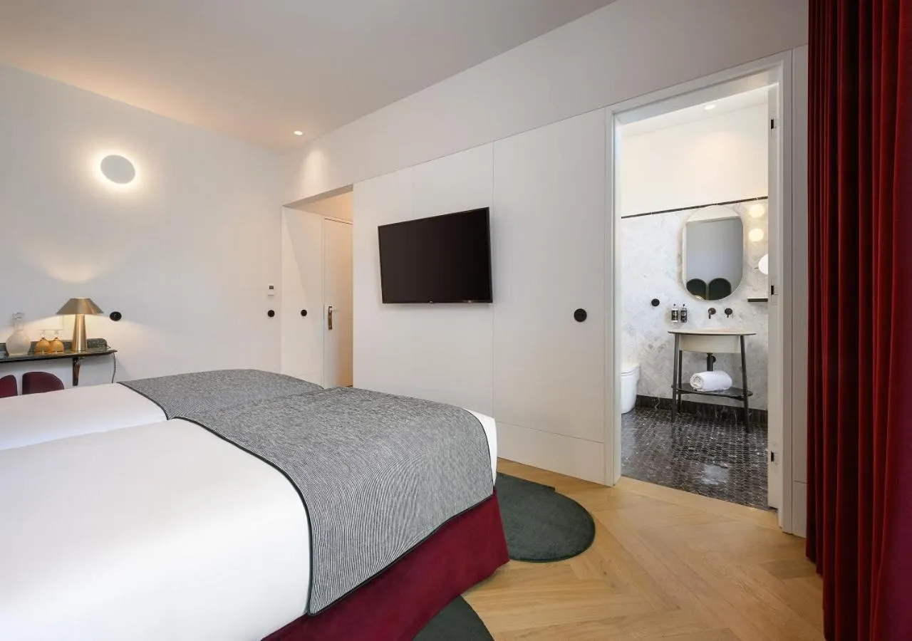 Bed in Montebelo Vista Alegre Lisboa Chiado Hotel