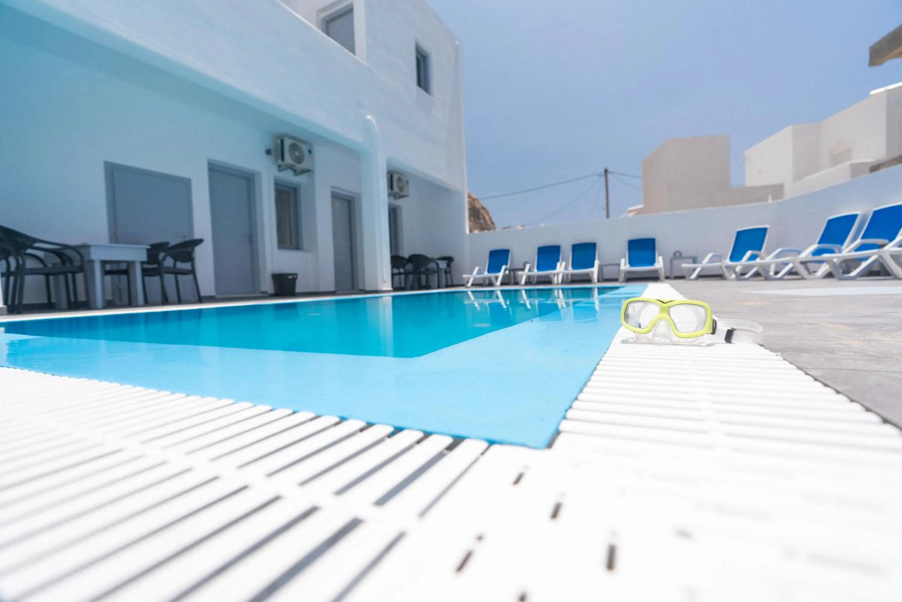 Swimming pool in Dodomar Selections