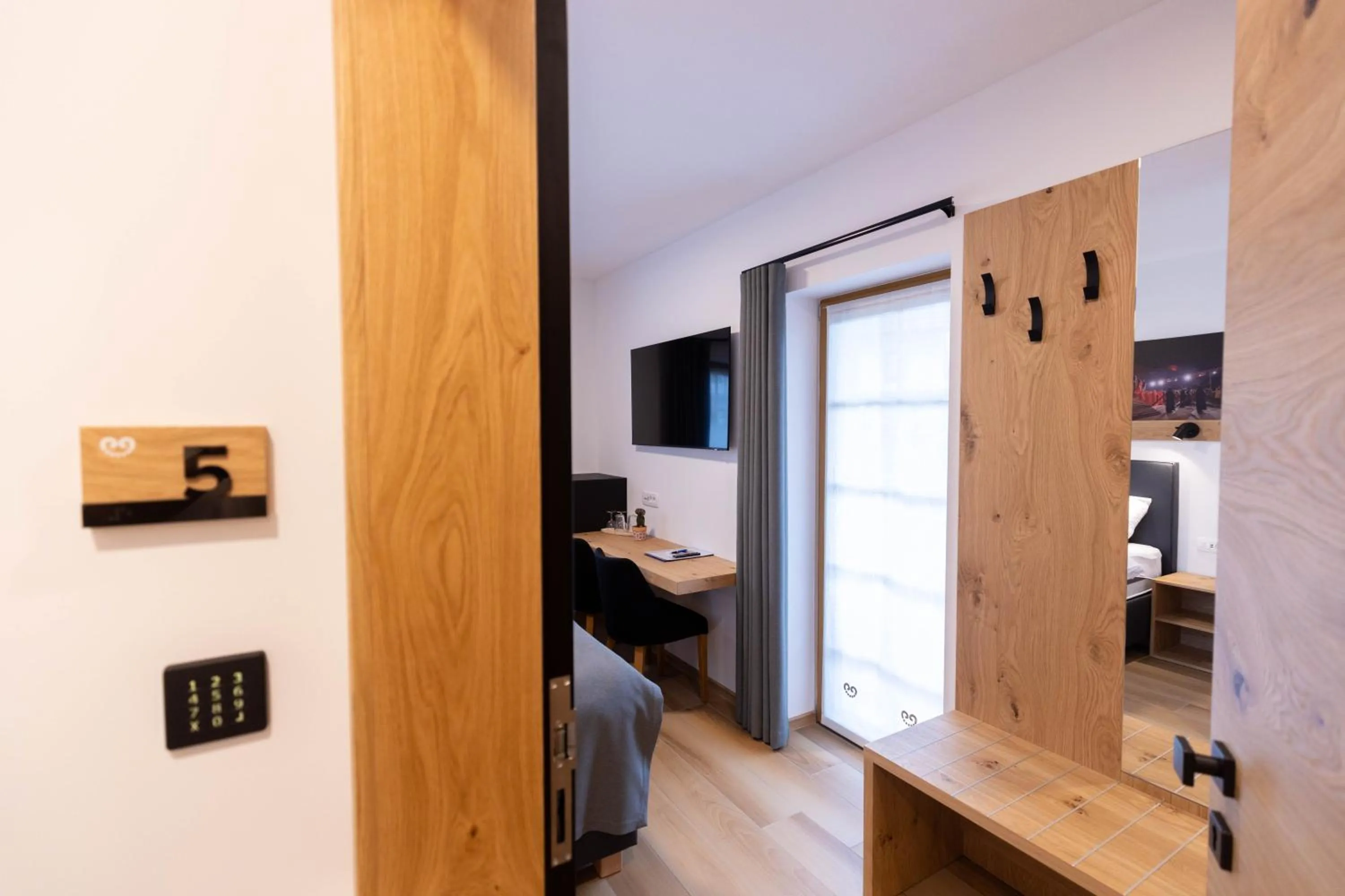 TV and multimedia in Boutique Hotel Vila Loka