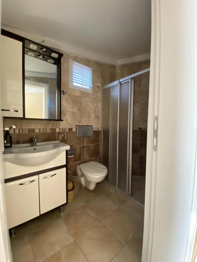 Bathroom in Tulip Apart Hotel