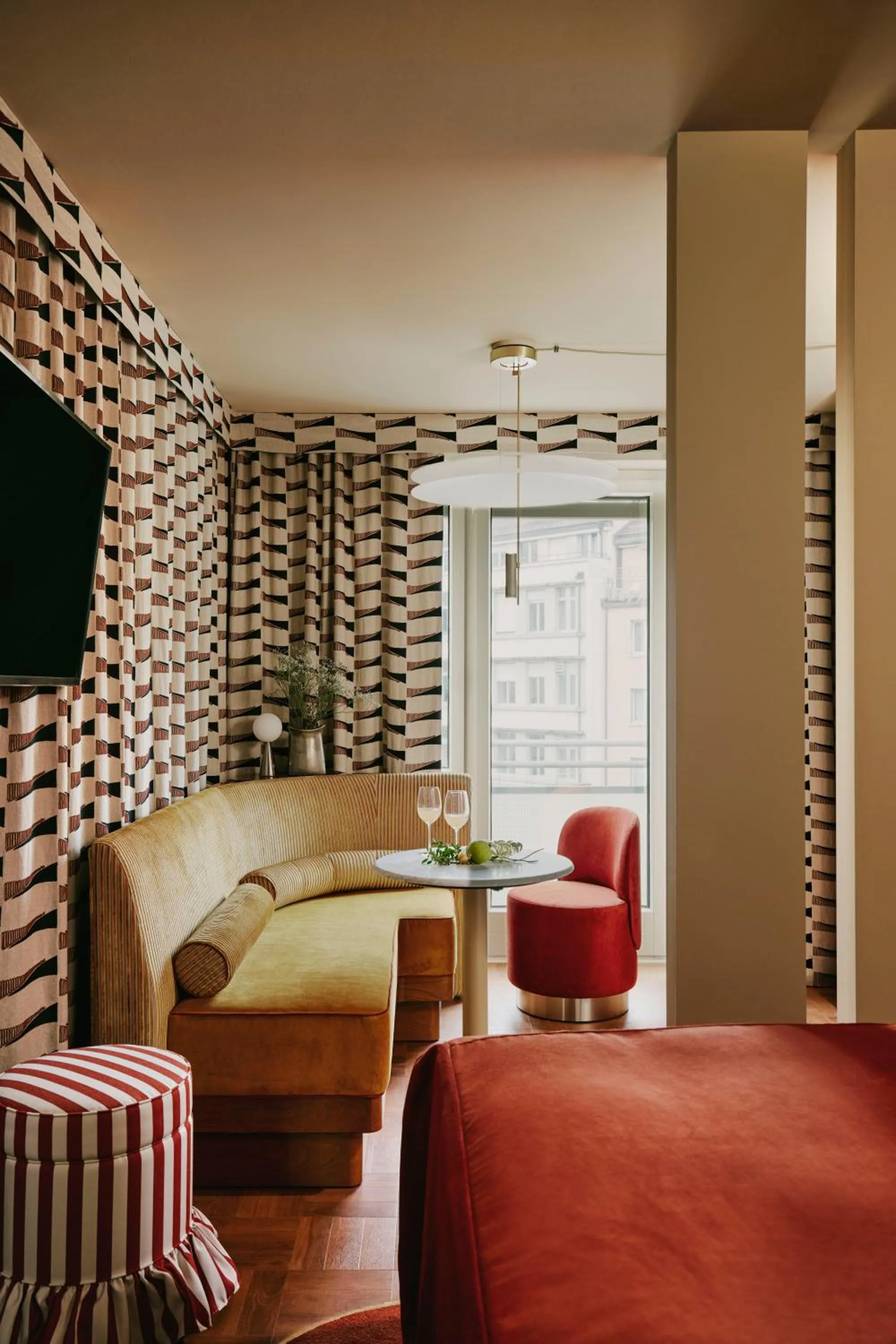 Photo of the whole room in Locke am Platz Zurich