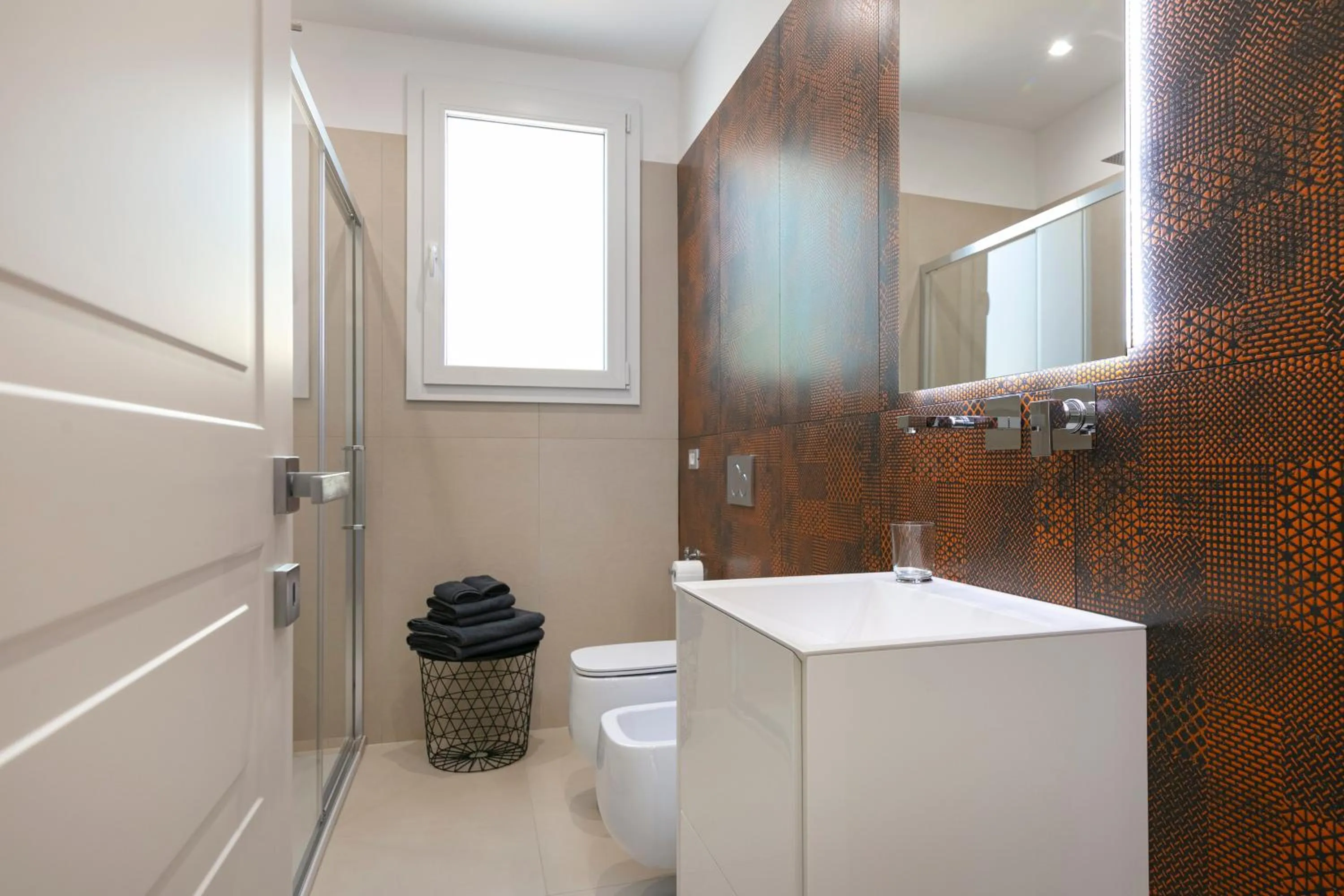 Shower in Stellaris Apartrooms