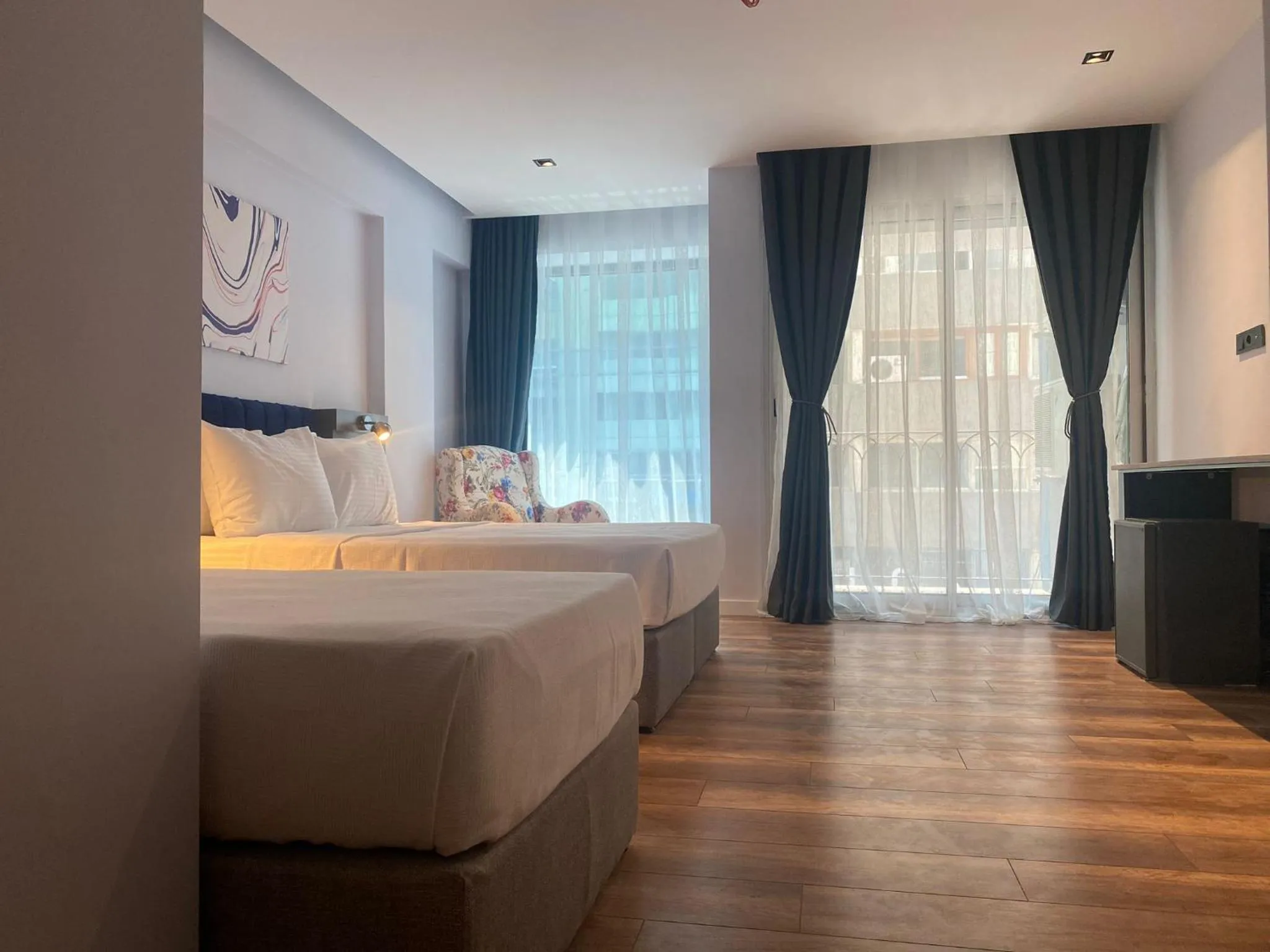 Bedroom, Bed in THE ROYALS HOTEL