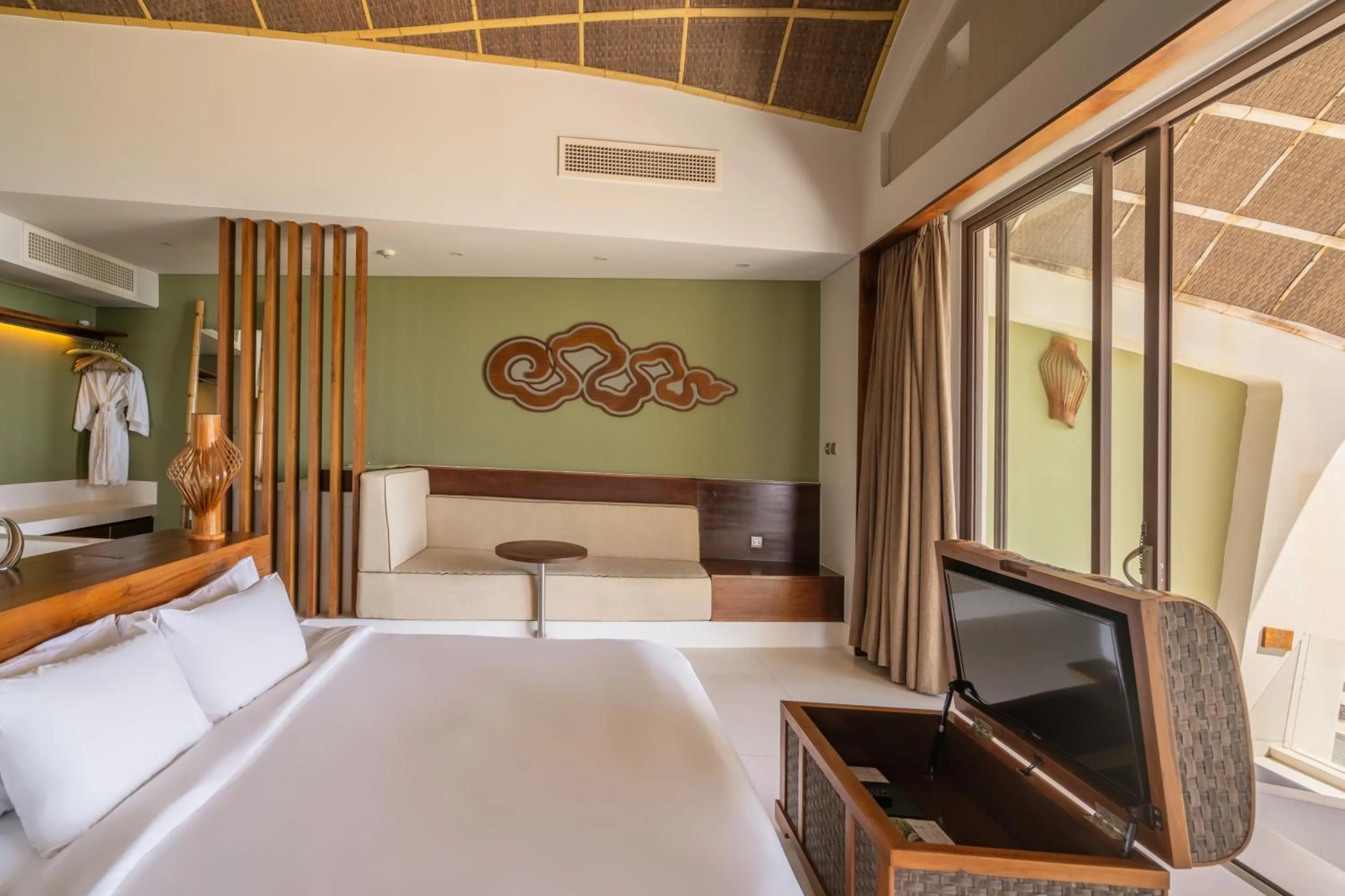 Bed in The Shells Resort & Spa Phu Quoc
