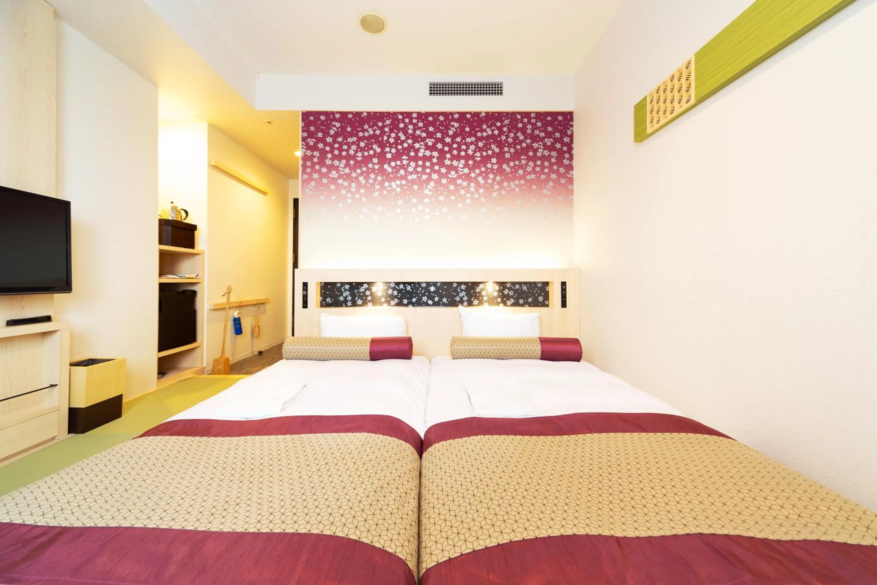 Bed in Hotel Wing International Premium Tokyo Yotsuya