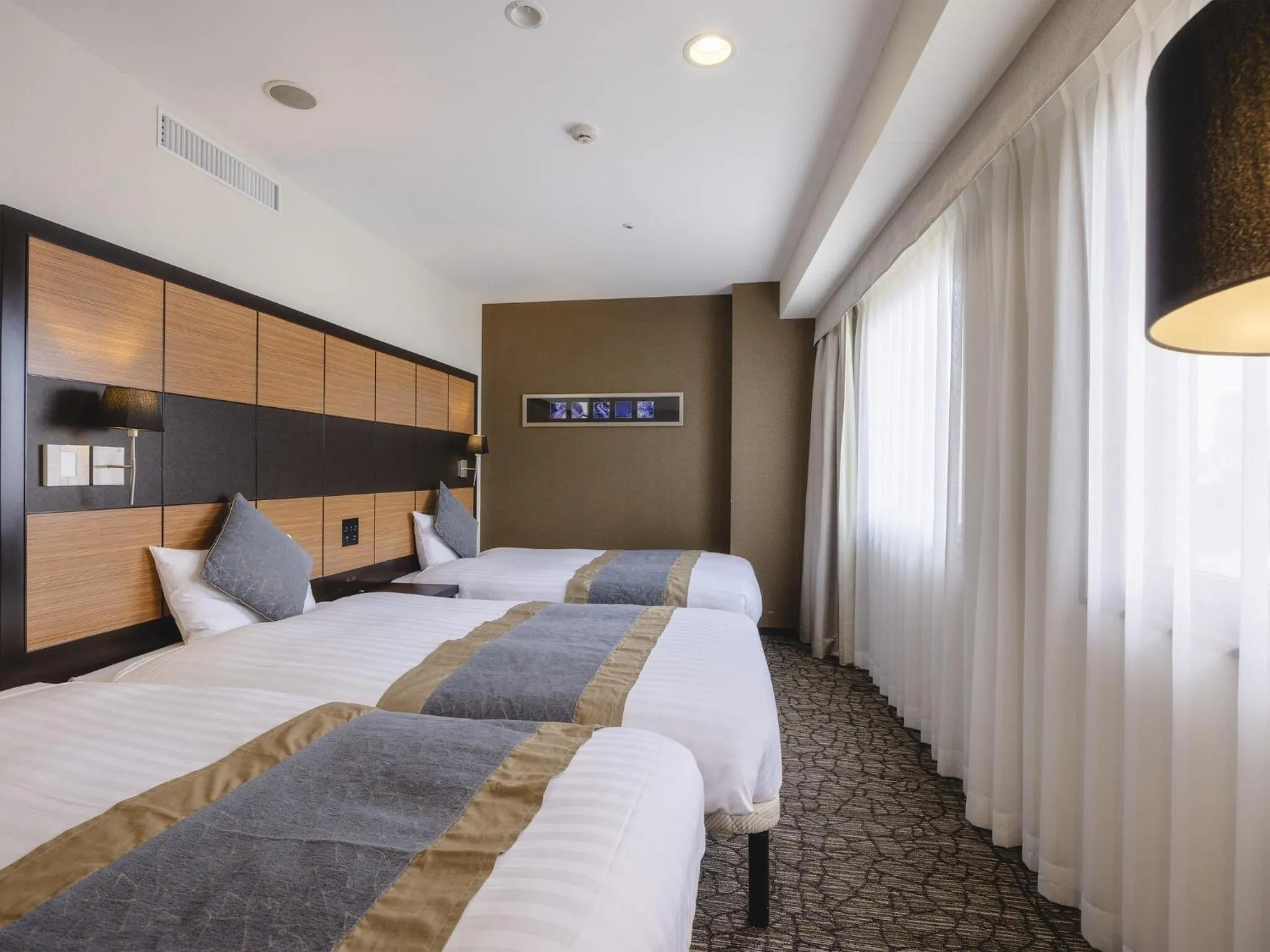 Photo of the whole room, Bed in Hotel Wing International Premium Tokyo Yotsuya