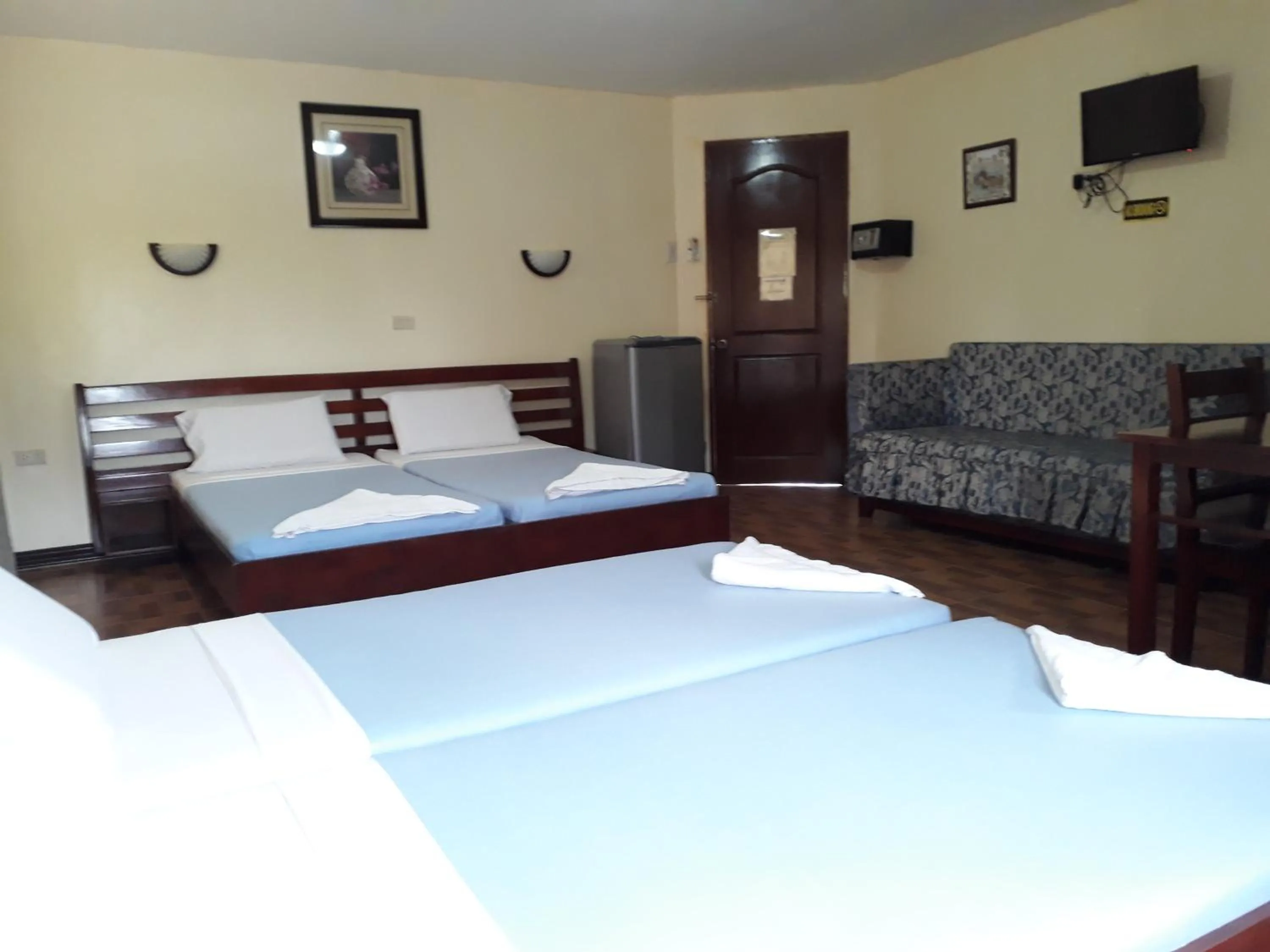 Bed in Cherrys @ Home Too Inland Resort