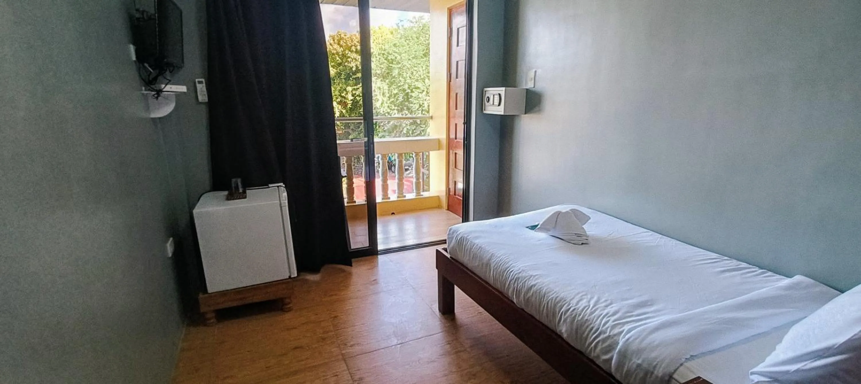 Bed in Cherrys @ Home Too Inland Resort