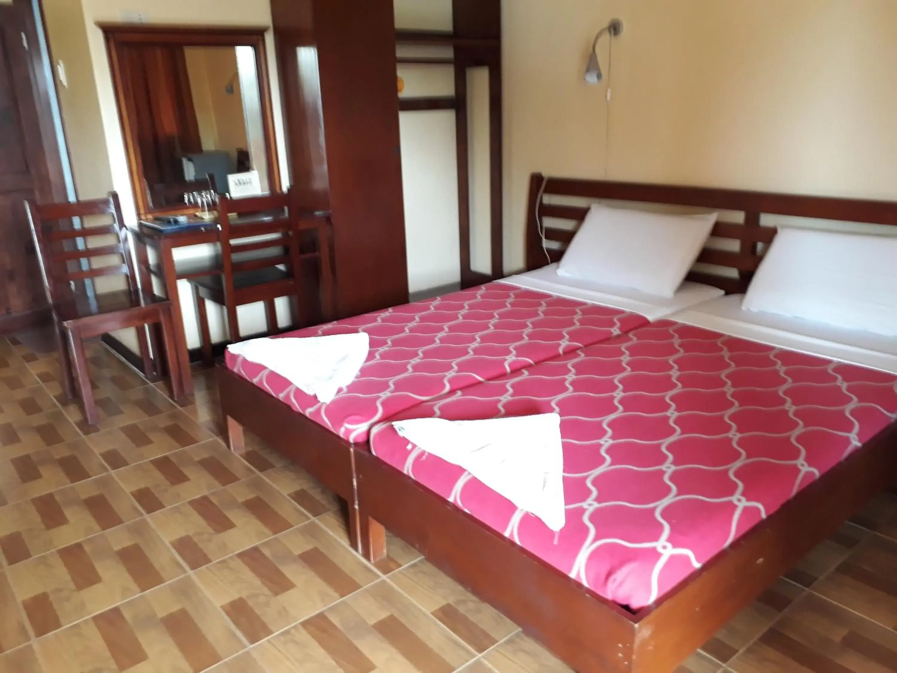 Standard Double or Twin Room with Window in Cherrys @ Home Too Inland Resort Standard Double or Twin Room with Window in Cherrys @ Home Too Inland Resort