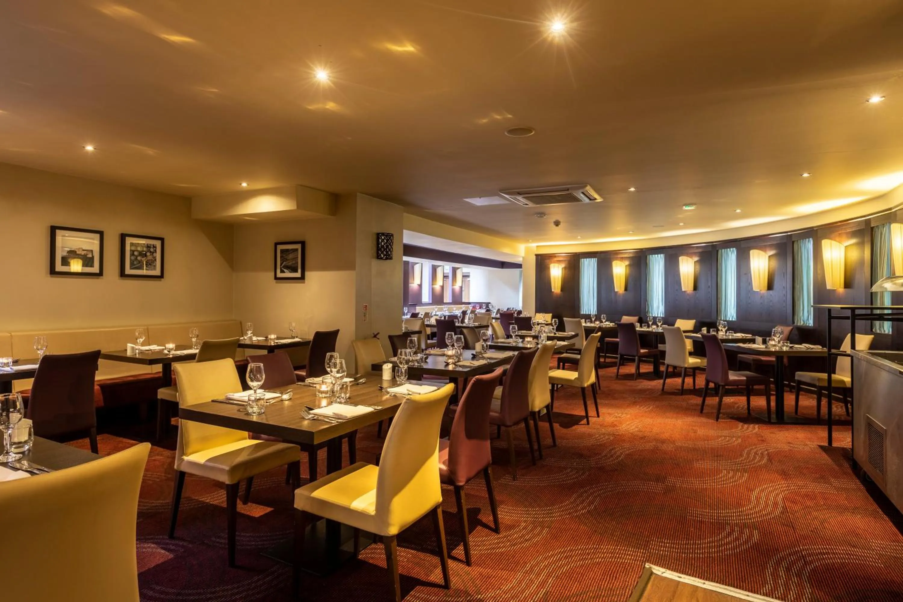 Restaurant/places to eat in Gloucester Robinswood Hotel, BW Signature Collection