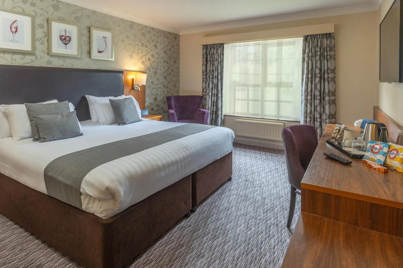 Bed in Gloucester Robinswood Hotel, BW Signature Collection