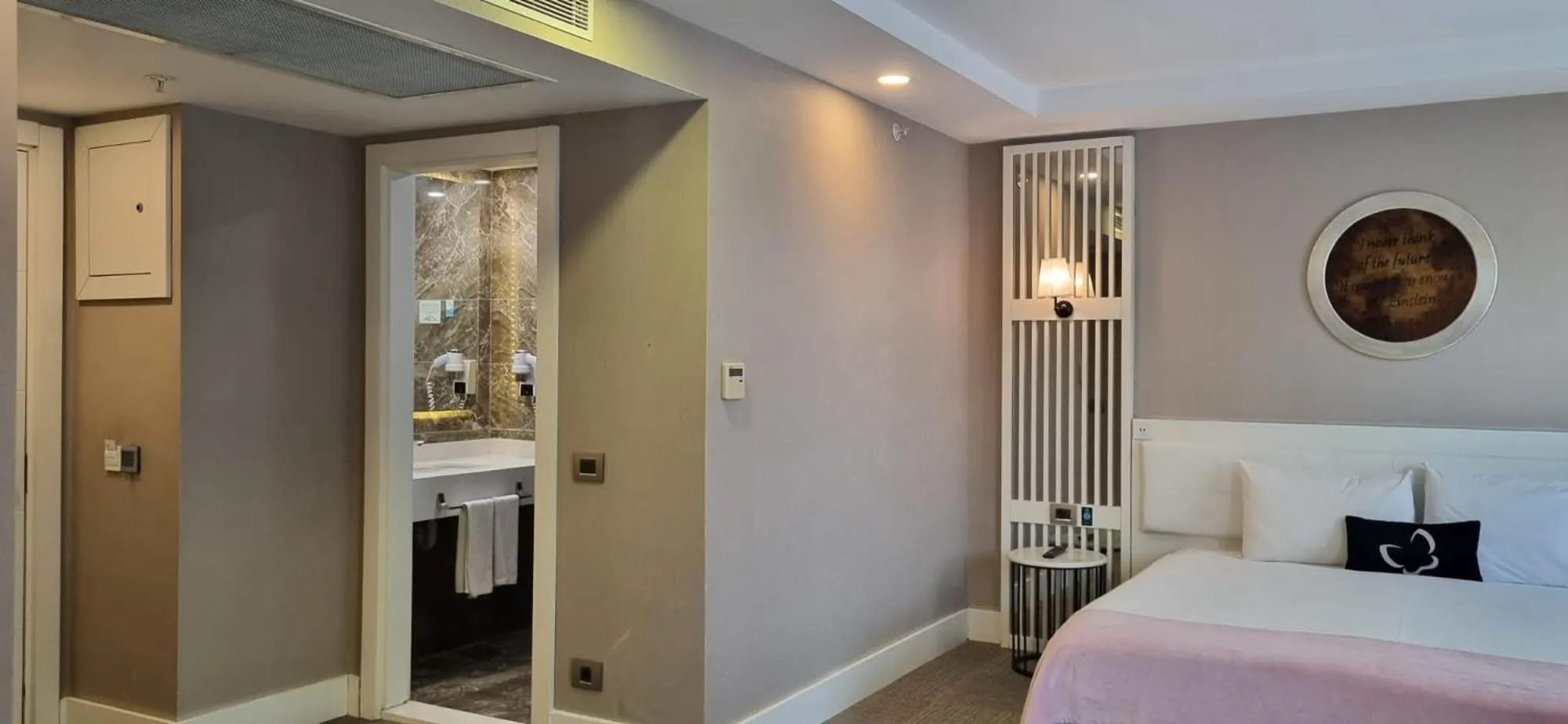 Bedroom, Bed in Mia Berre Hotels