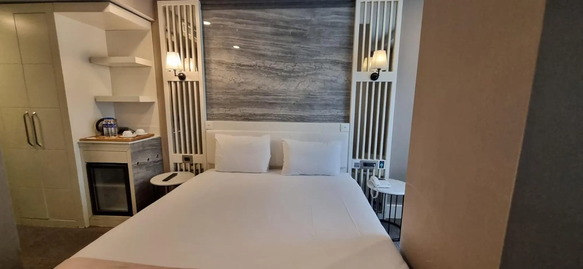 Bedroom, Bed in Mia Berre Hotels