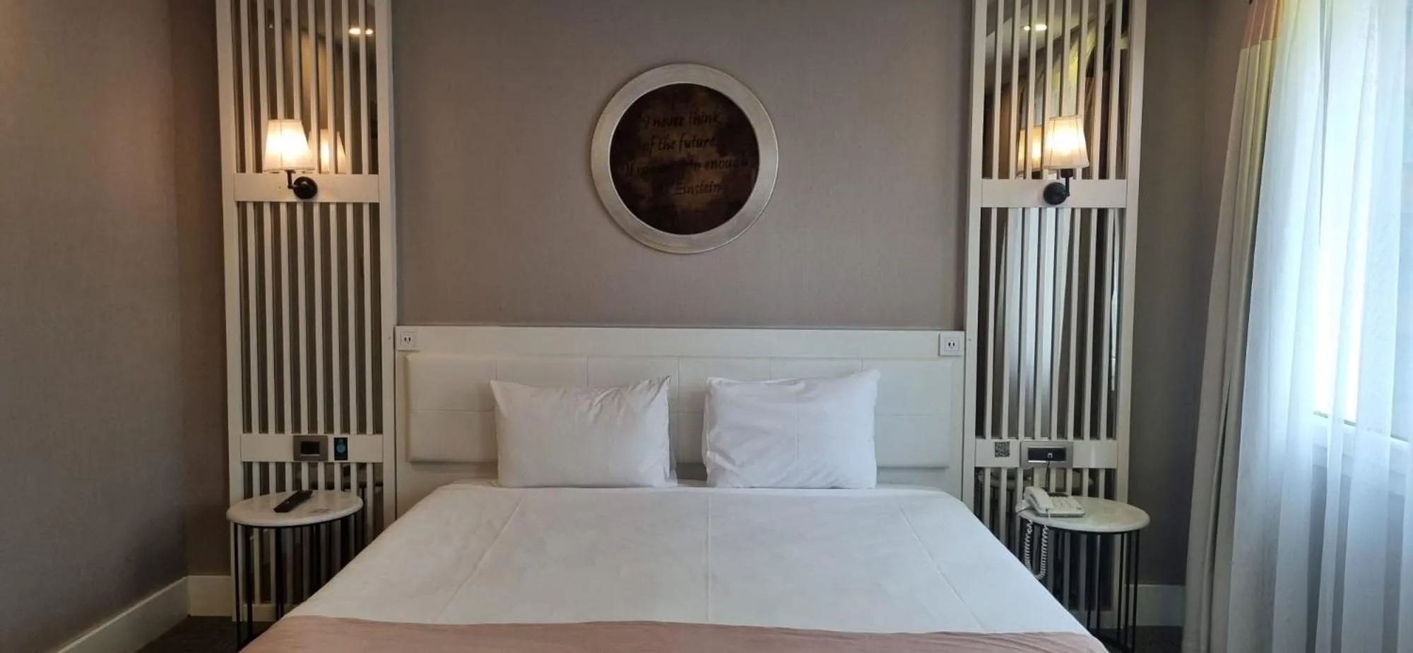 Bed in Mia Berre Hotels