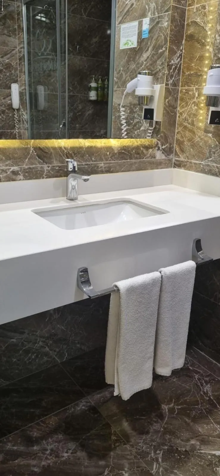 Bathroom in Mia Berre Hotels