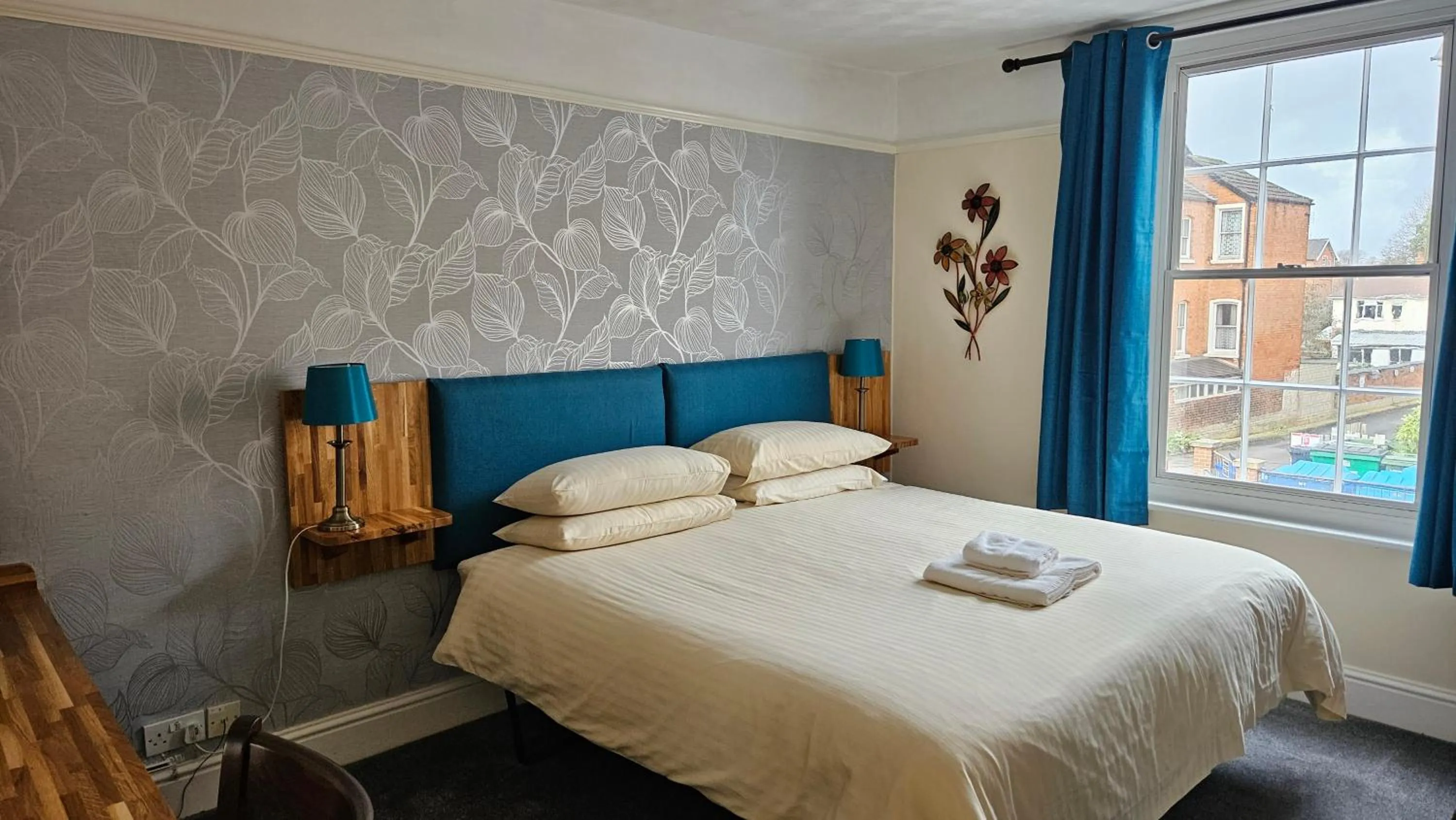 Bedroom, Bed in Edward Hotel