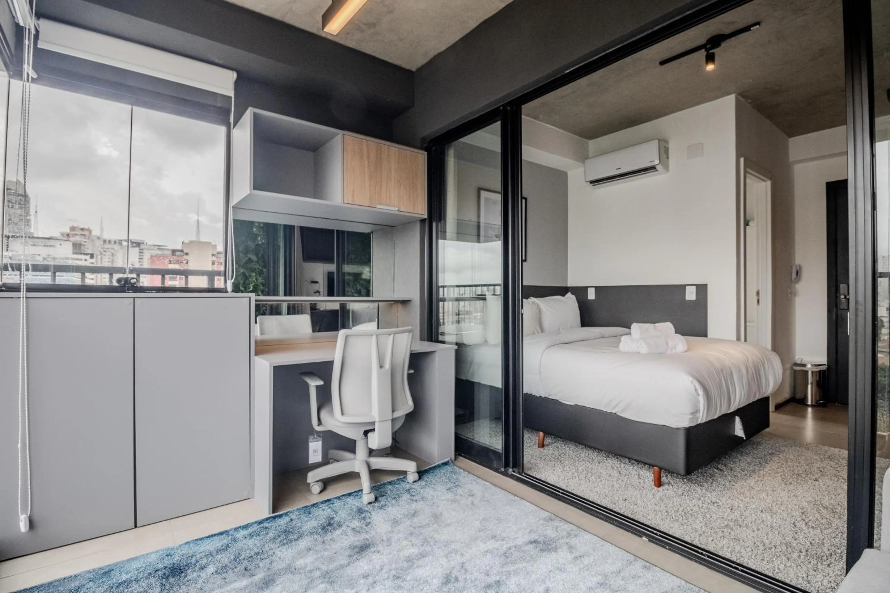 Living room, Bed in 360 VN Ueno by Housi