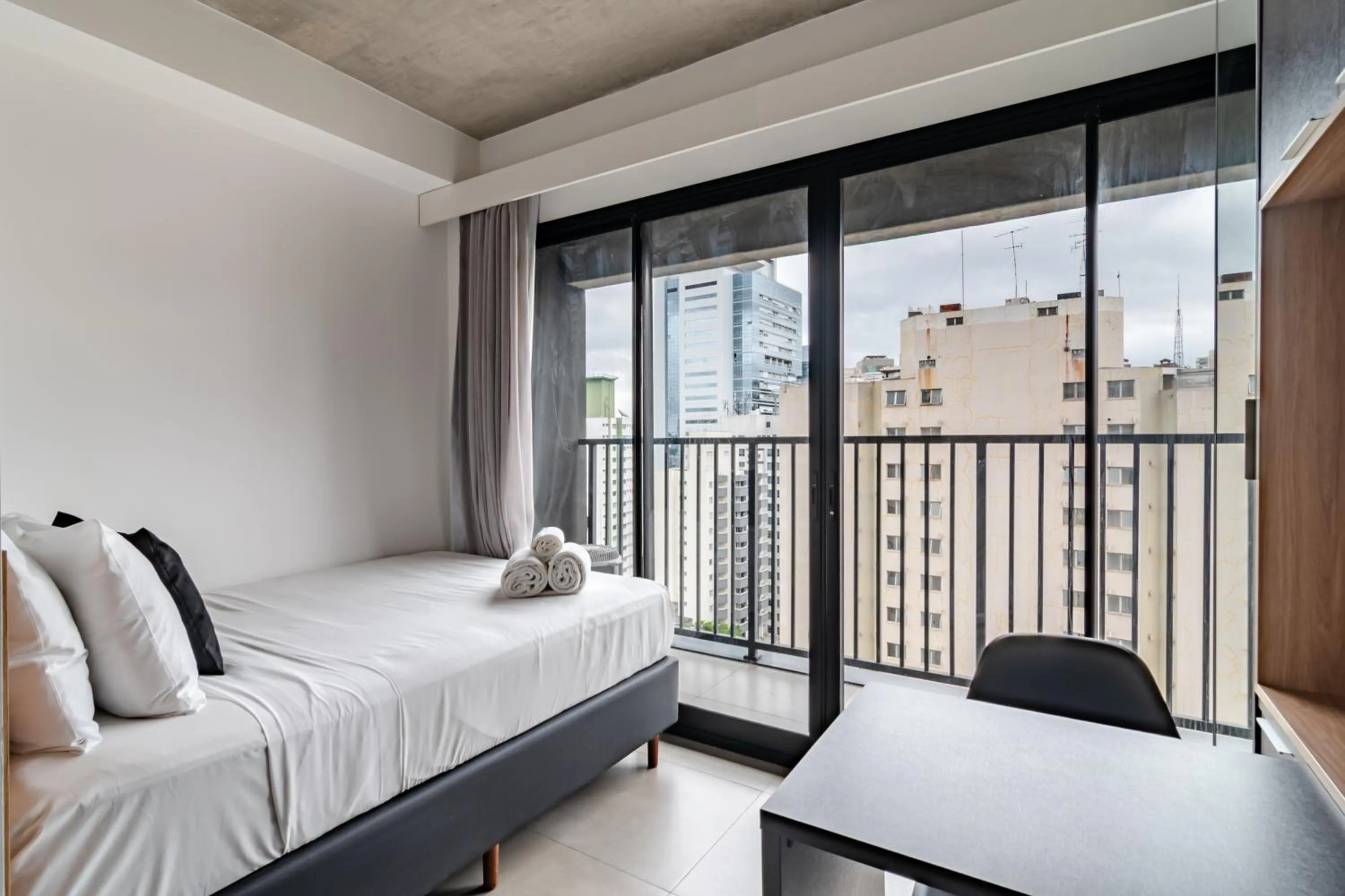 Bedroom, Bed in 360 VN Ueno by Housi