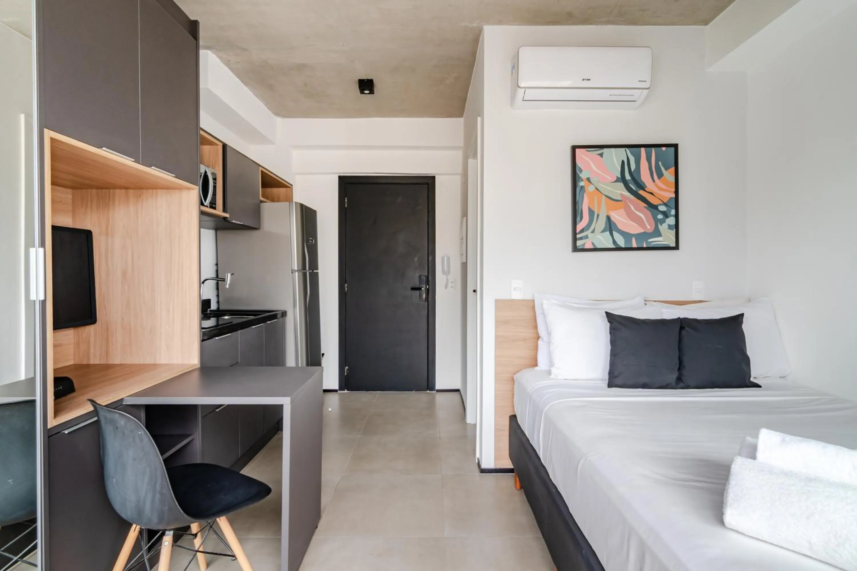 Bedroom, Bed in 360 VN Ueno by Housi