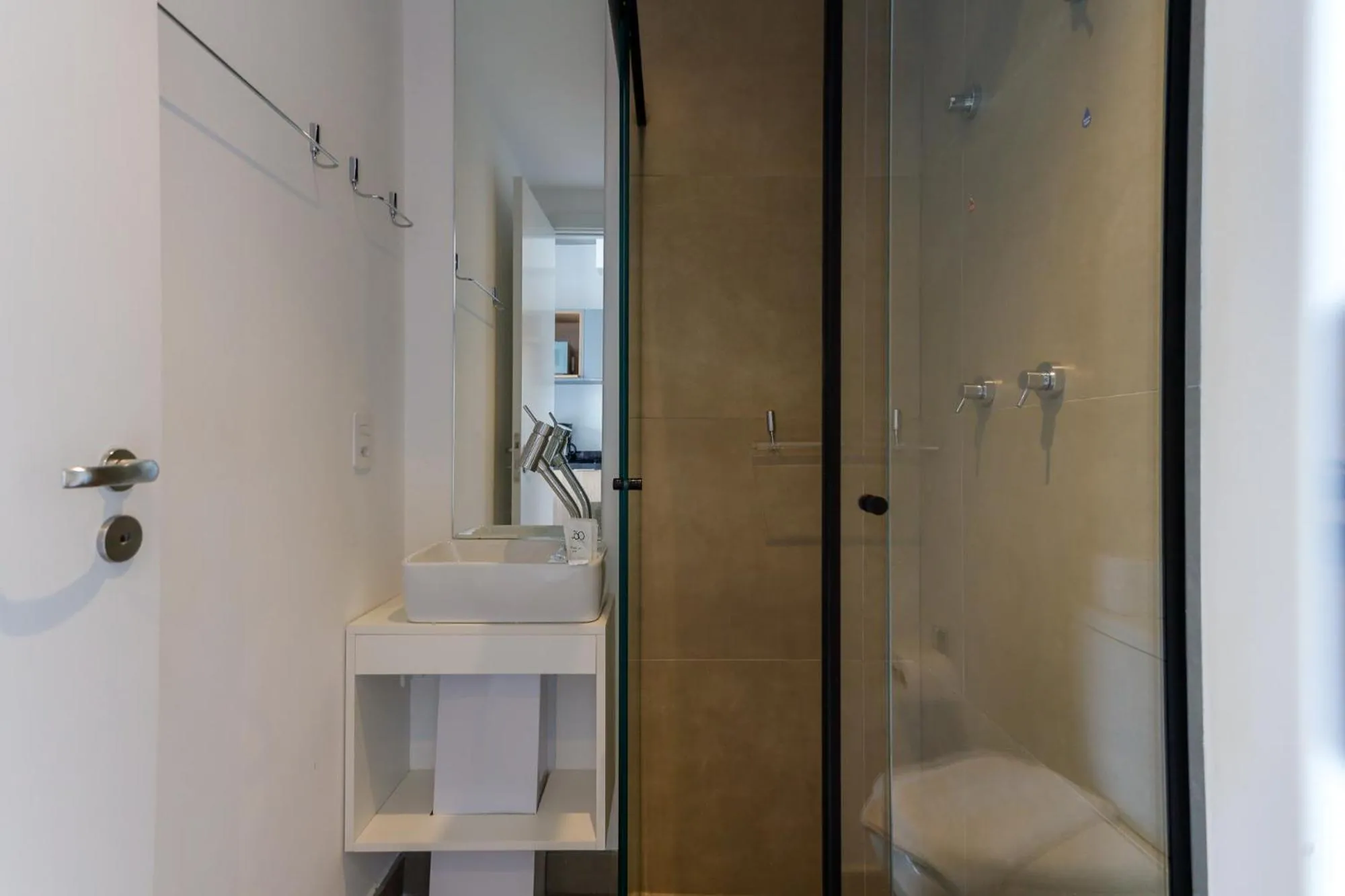Bathroom in 360 VN Ueno by Housi