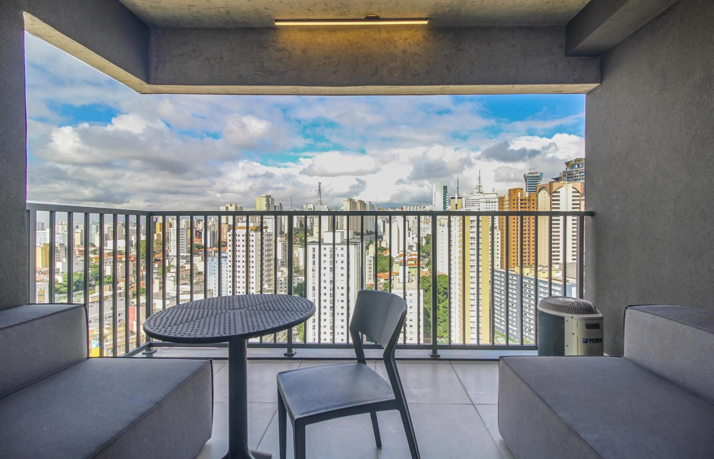 Balcony/Terrace in 360 VN Ueno by Housi