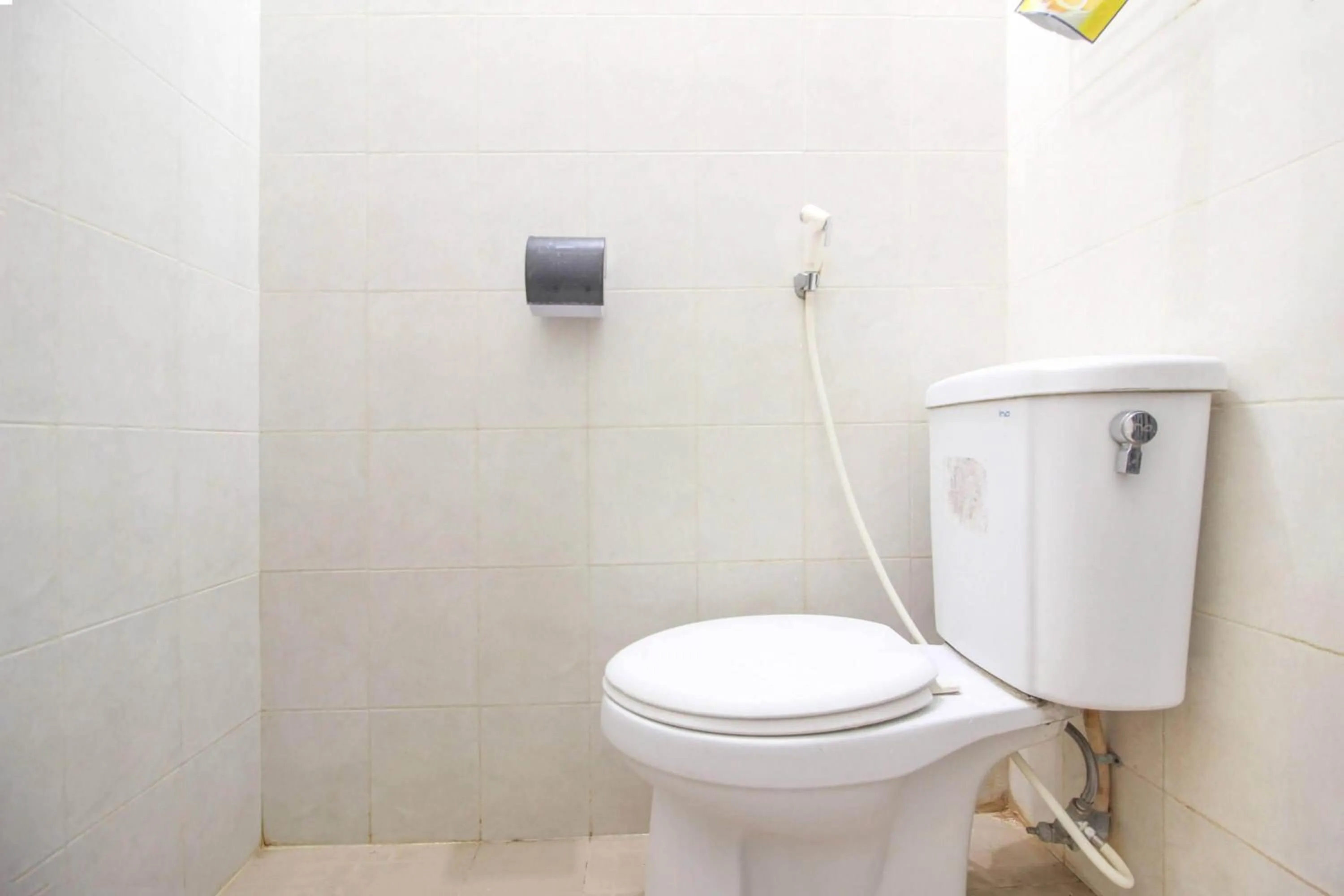 Bathroom in Reddoorz Syariah near Wijilan Yogyakarta