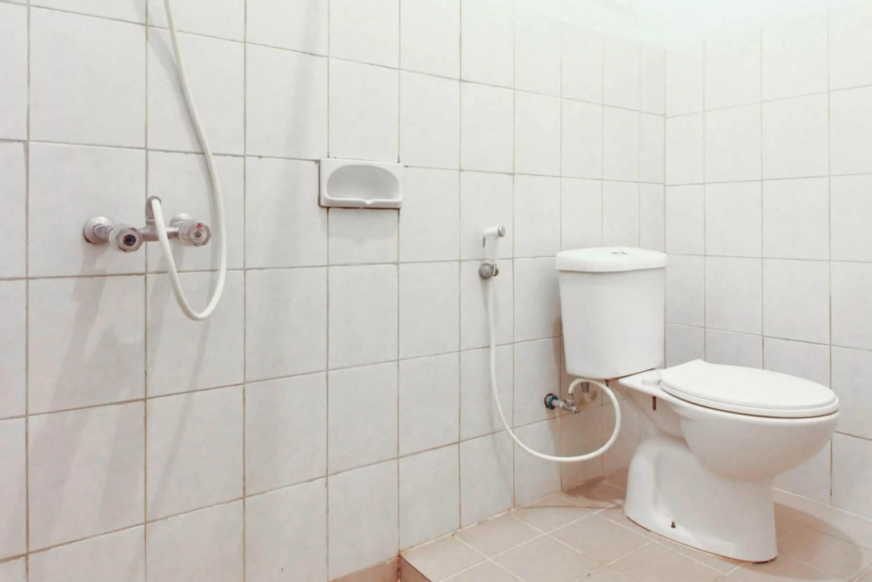 Bathroom in Reddoorz Syariah near Wijilan Yogyakarta