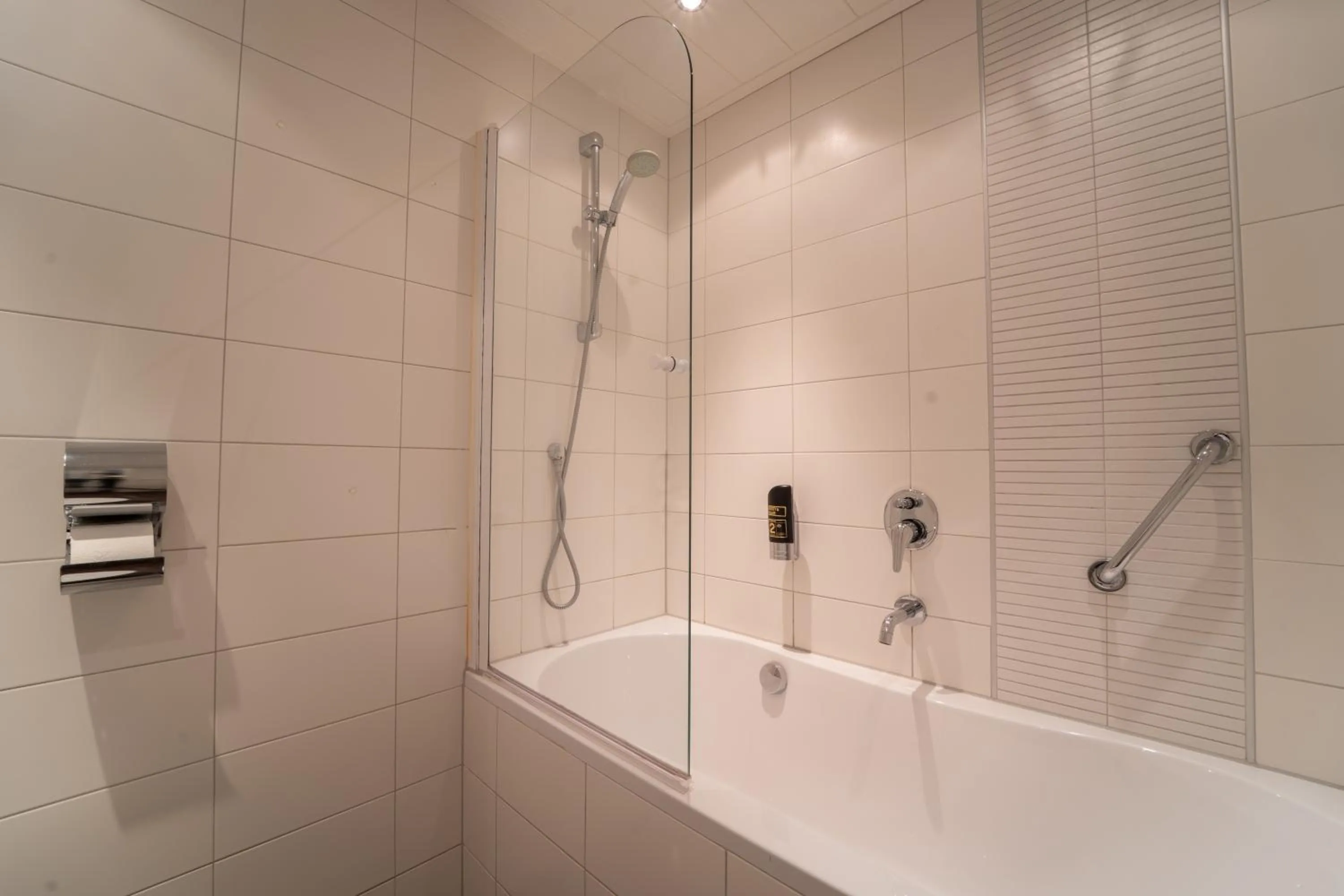 Bathroom in Resort Bad Boekelo - Hotel met Spa & Wellness in Enschede