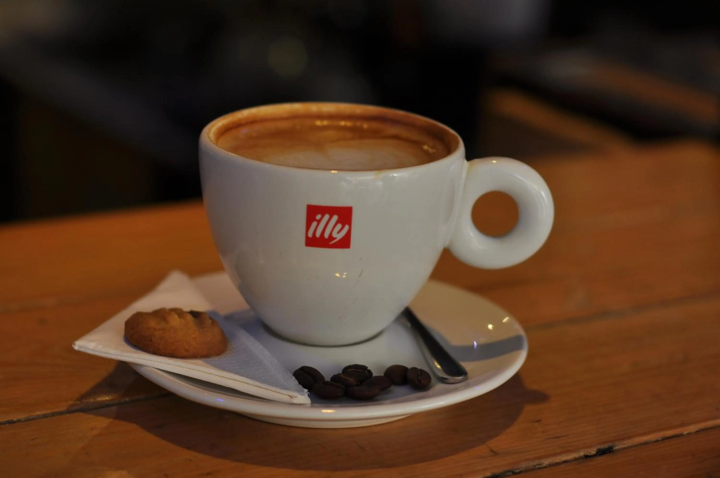 Food and drinks in Crystal Lotus Hotel Yogyakarta