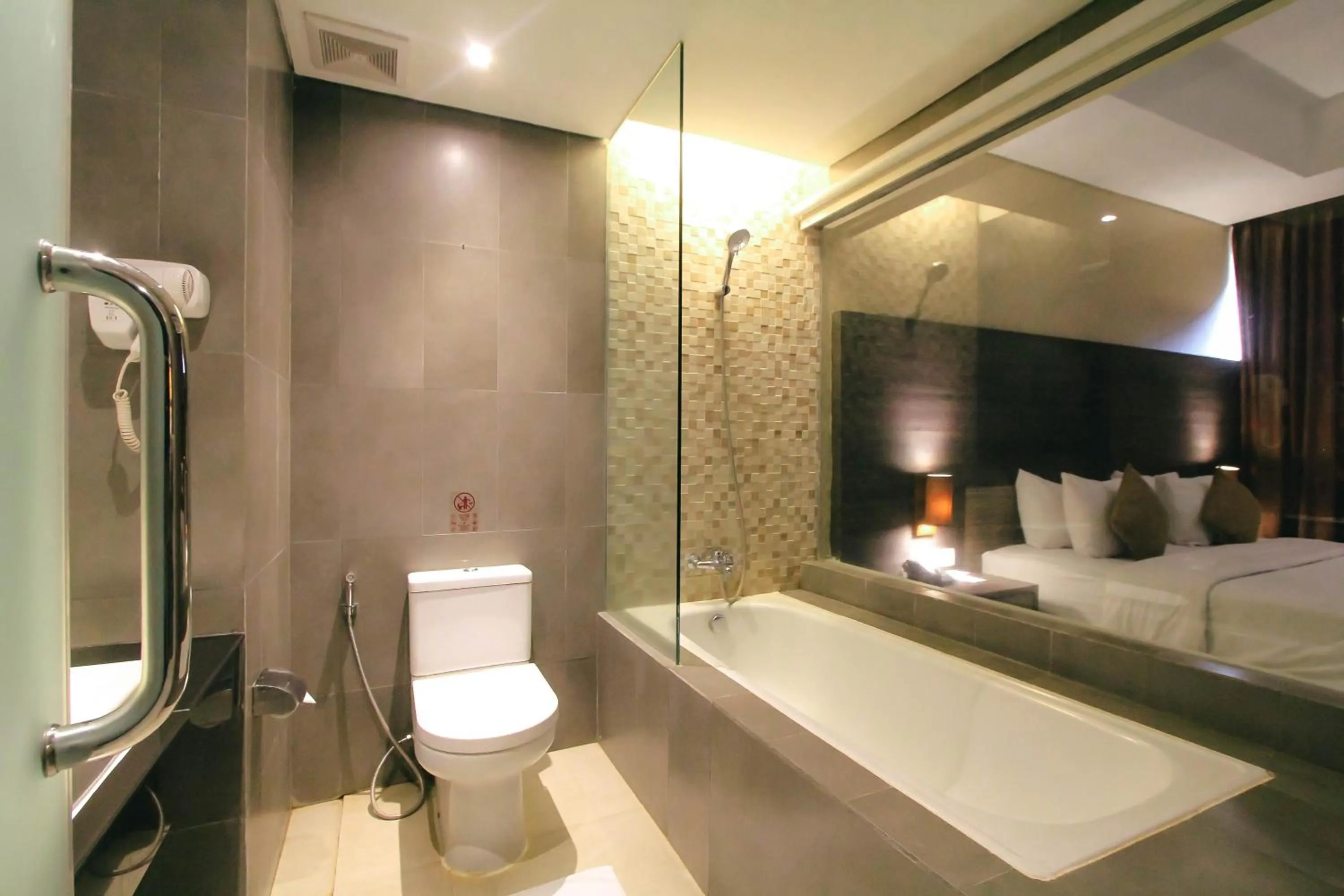 Crystal Lotus Hotel Yogyakarta