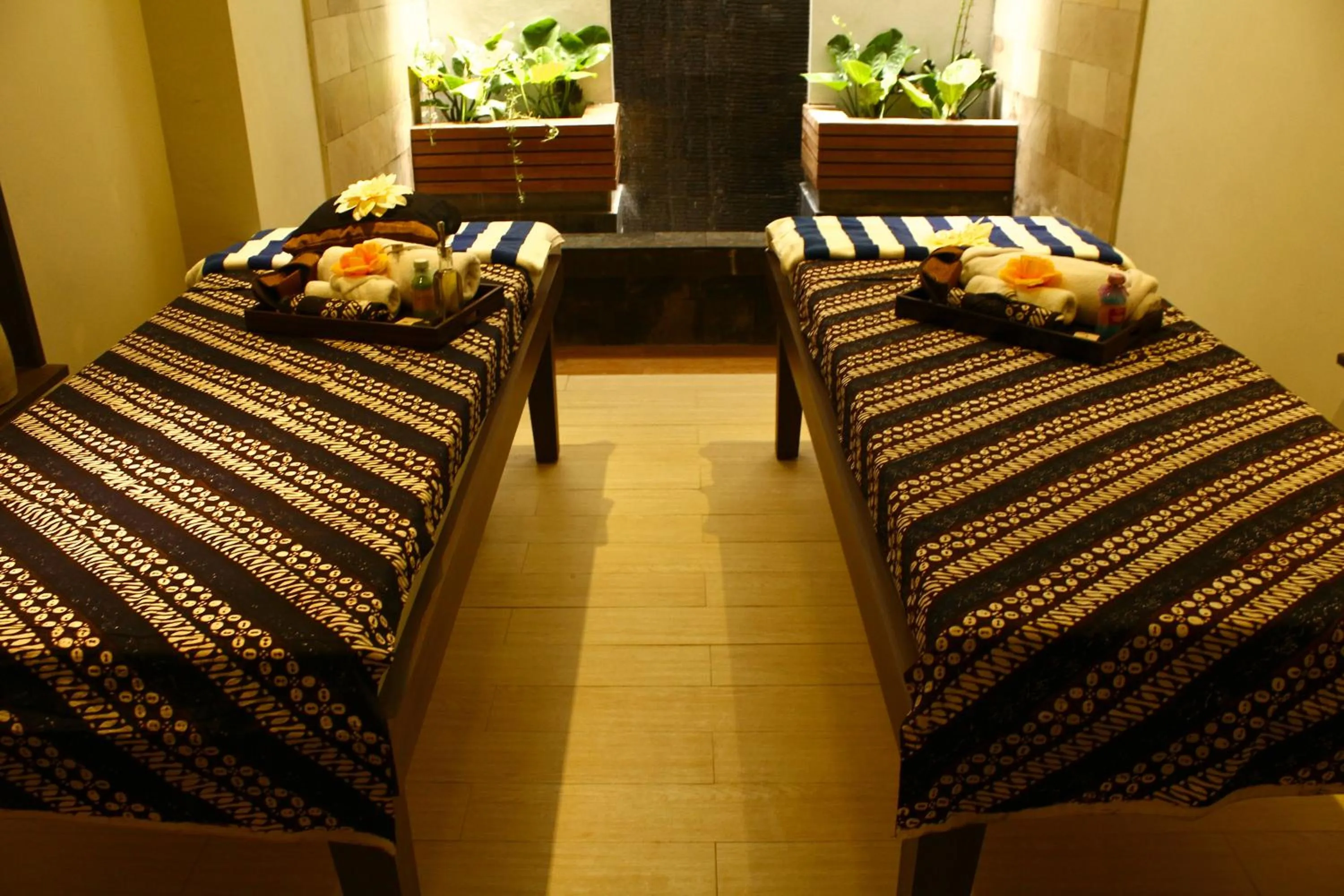 Spa and wellness centre/facilities, Bed in Crystal Lotus Hotel Yogyakarta