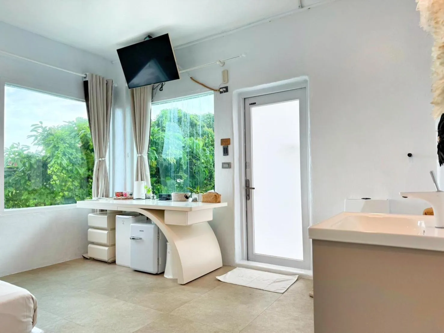 TV and multimedia in Kenting South Border DeSign Hotel