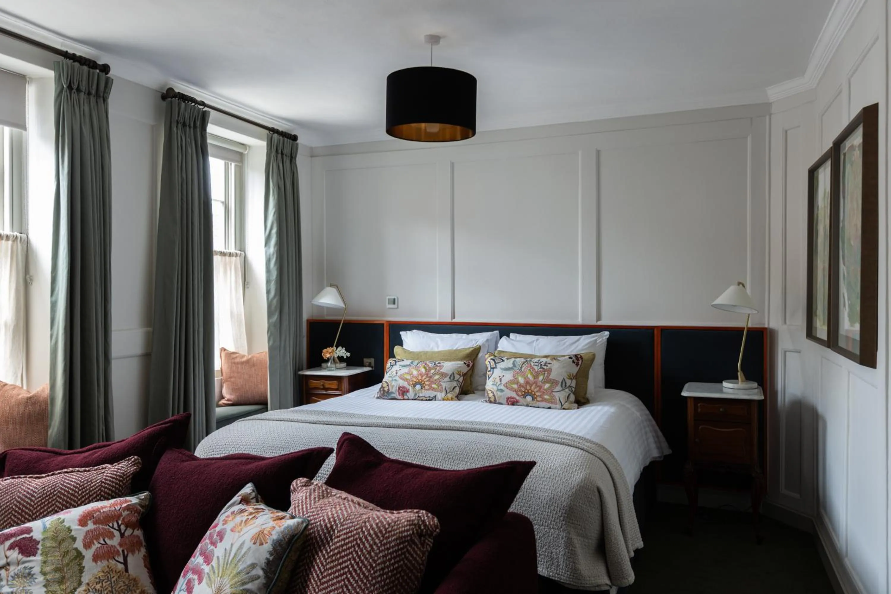 Bed in The White Hart Hotel Lincoln