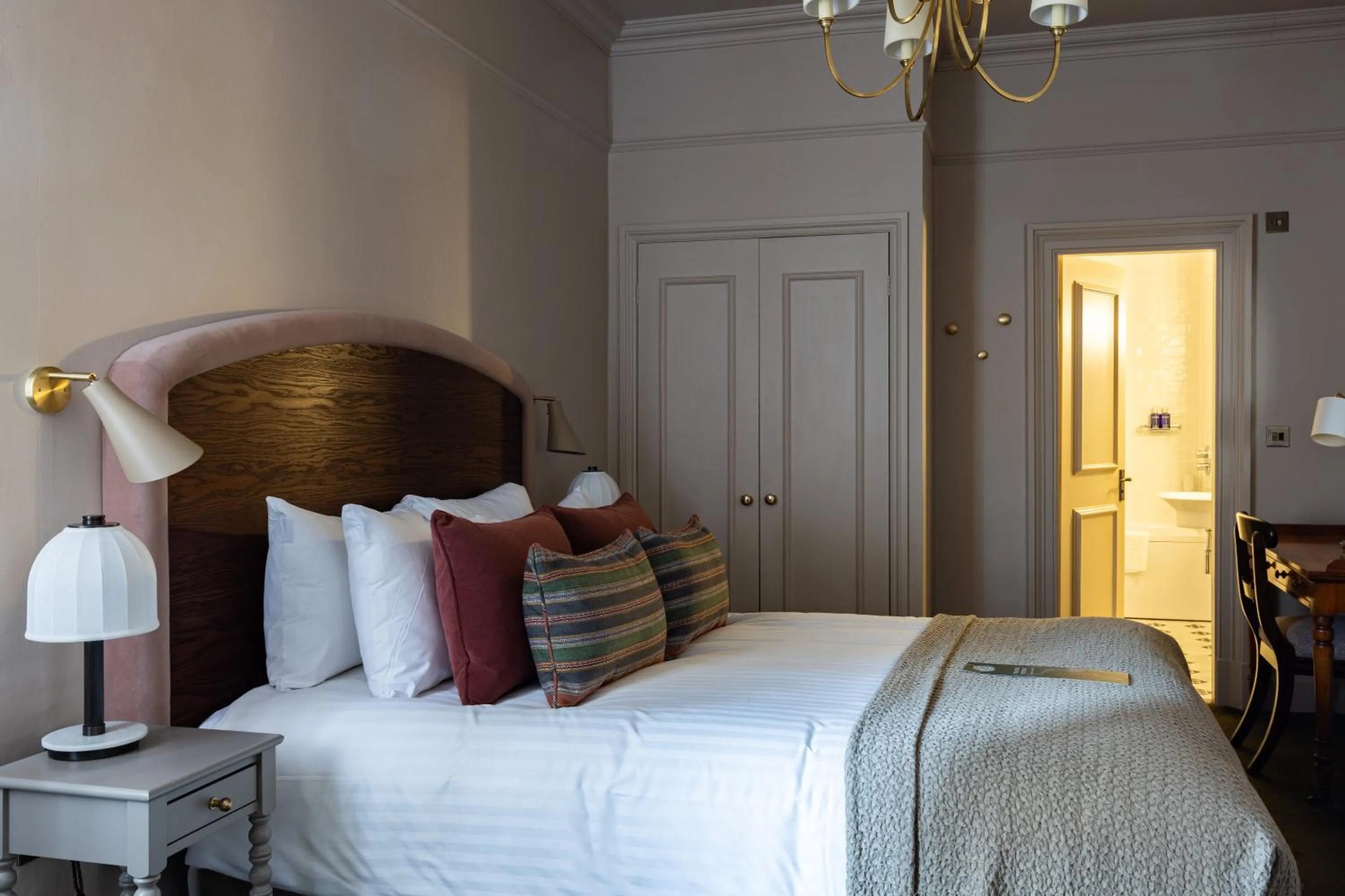 Bed in The White Hart Hotel Lincoln