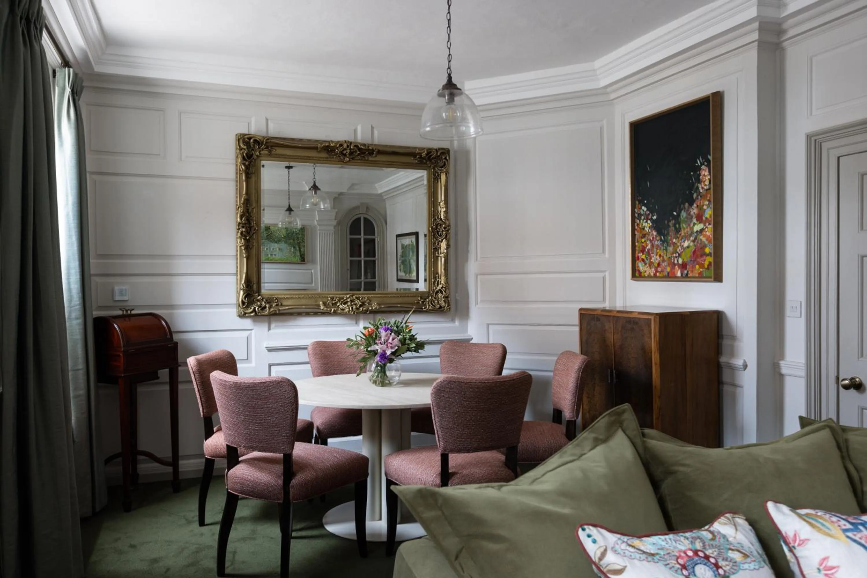 Living room in The White Hart Hotel Lincoln